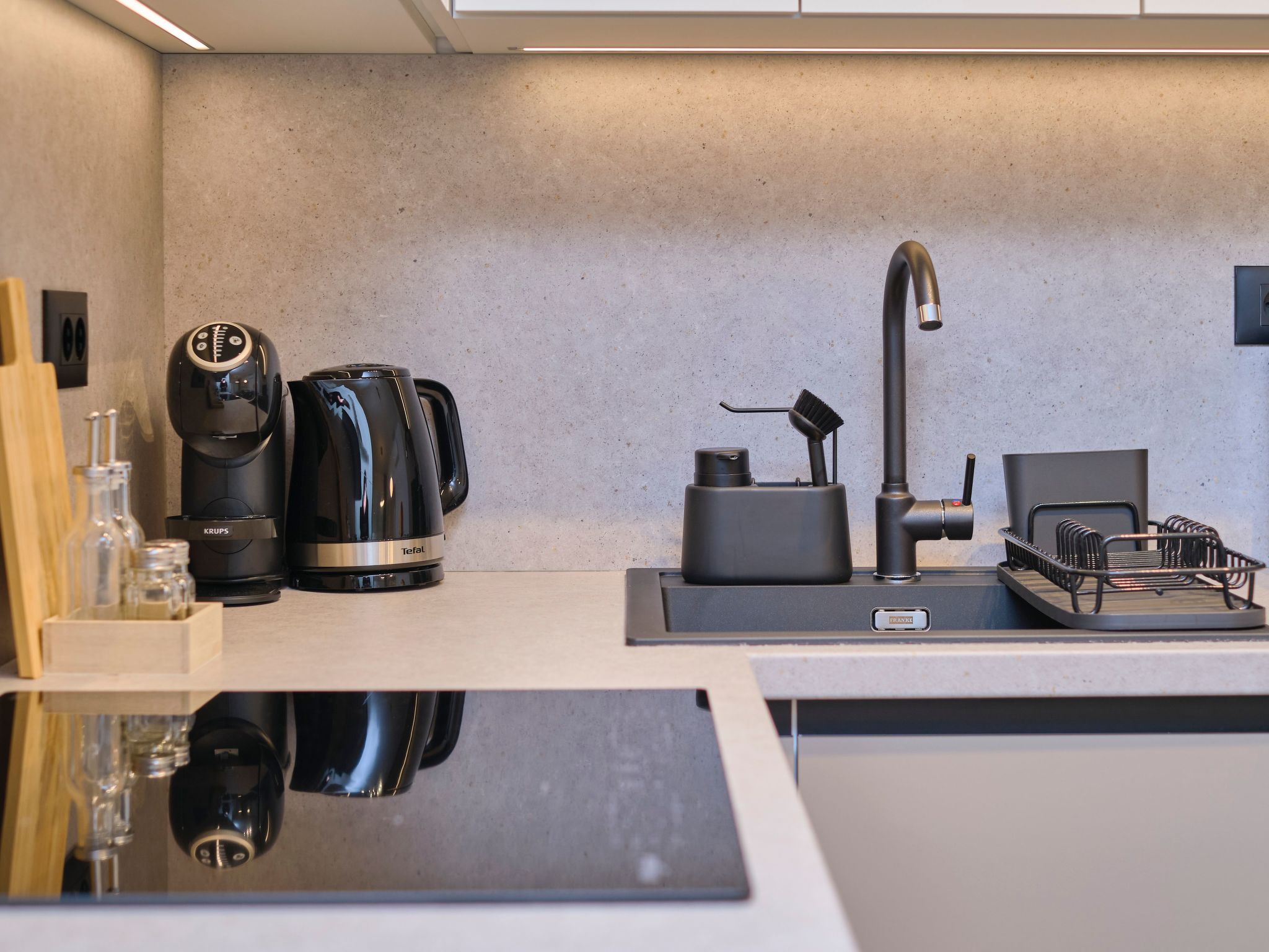 "Splitful Apartment"-Dedans