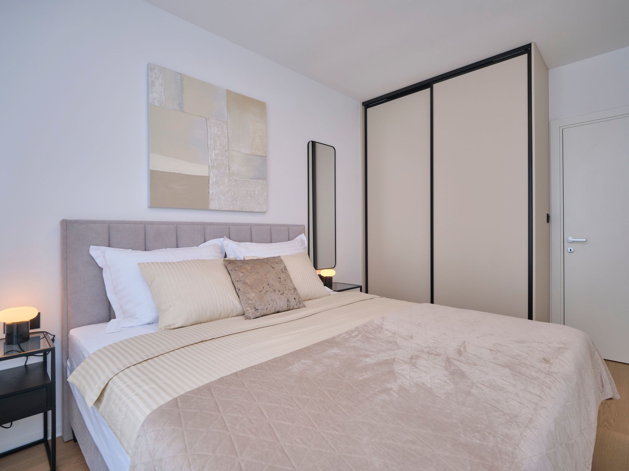 "Splitful Apartment"-Dedans