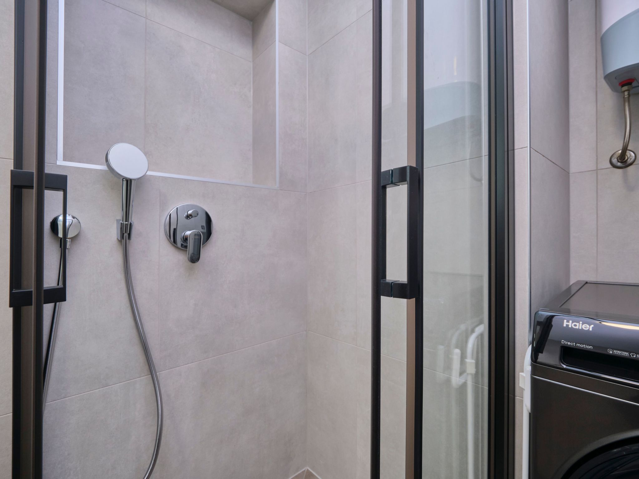 "Splitful Apartment"-Dedans