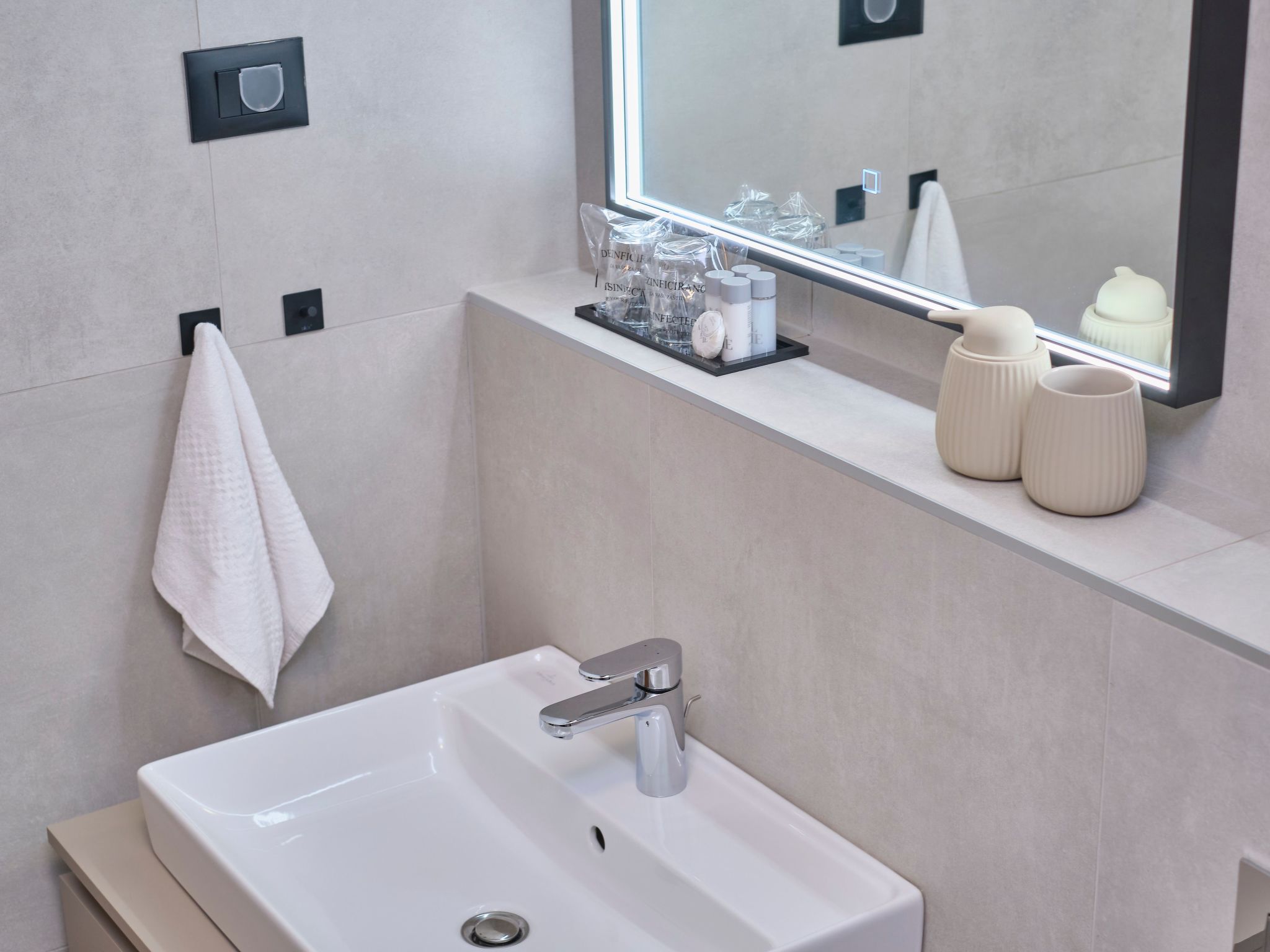 "Splitful Apartment"-Dedans