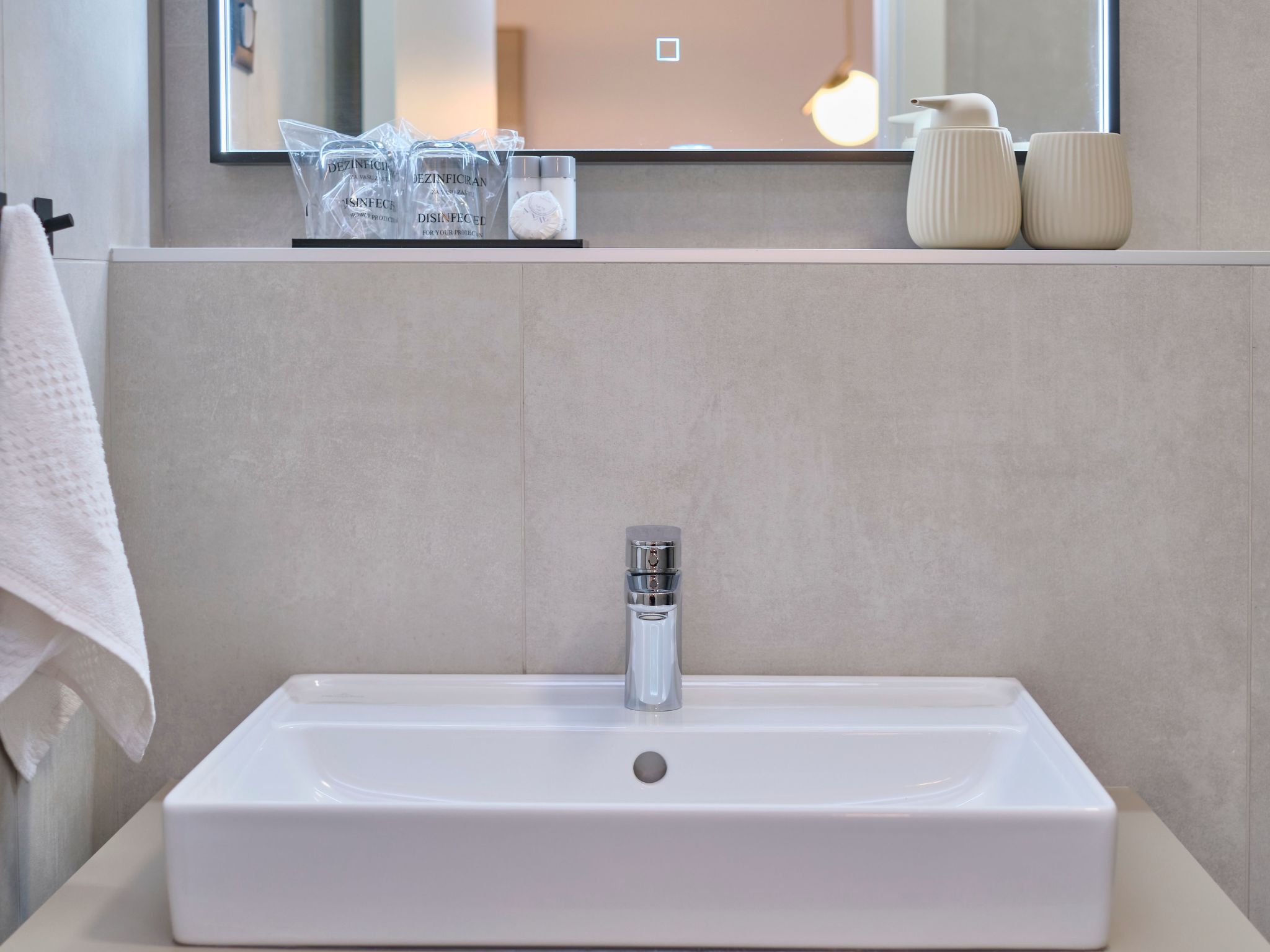 "Splitful Apartment"-Dedans