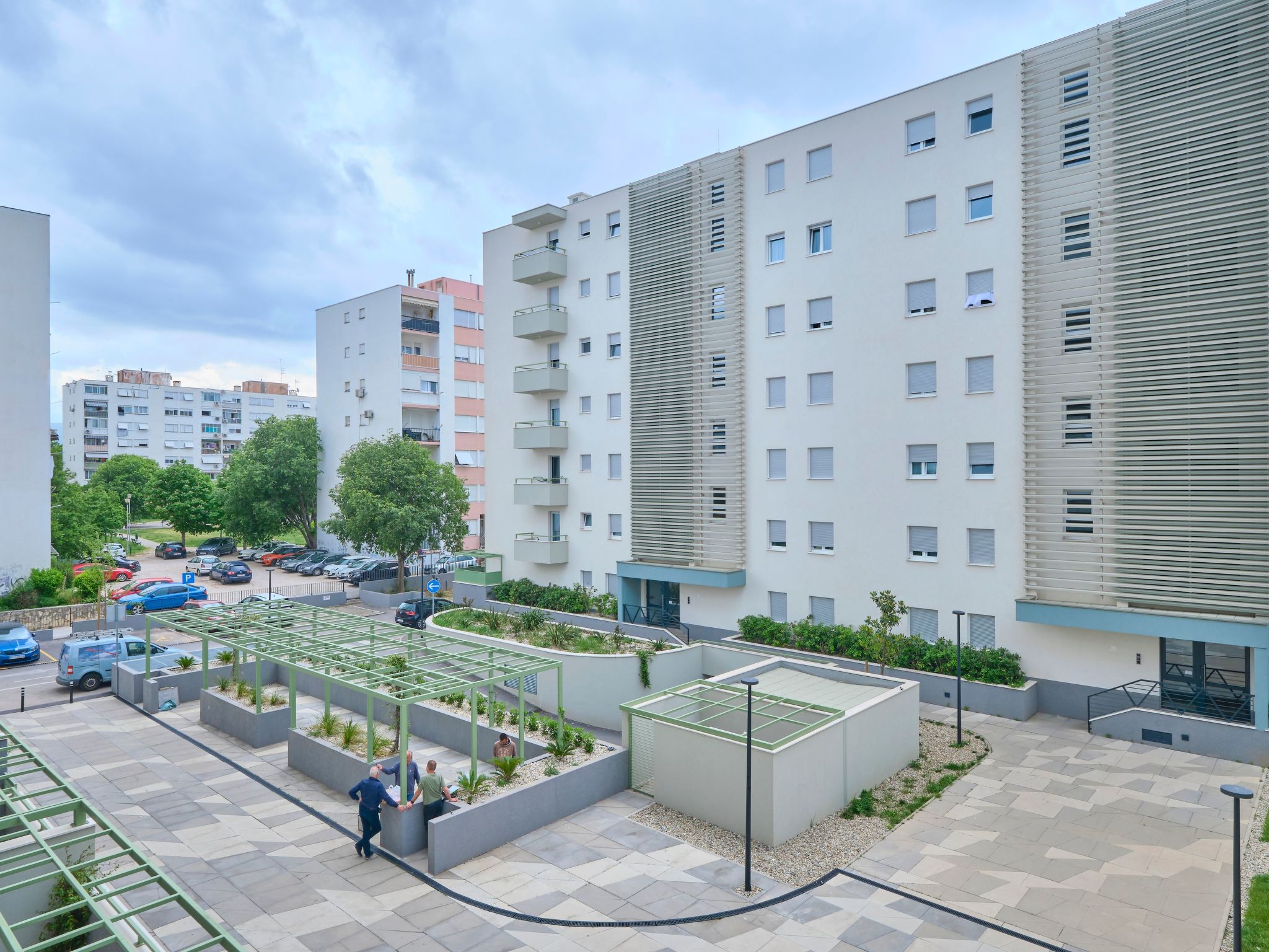 "Splitful Apartment"