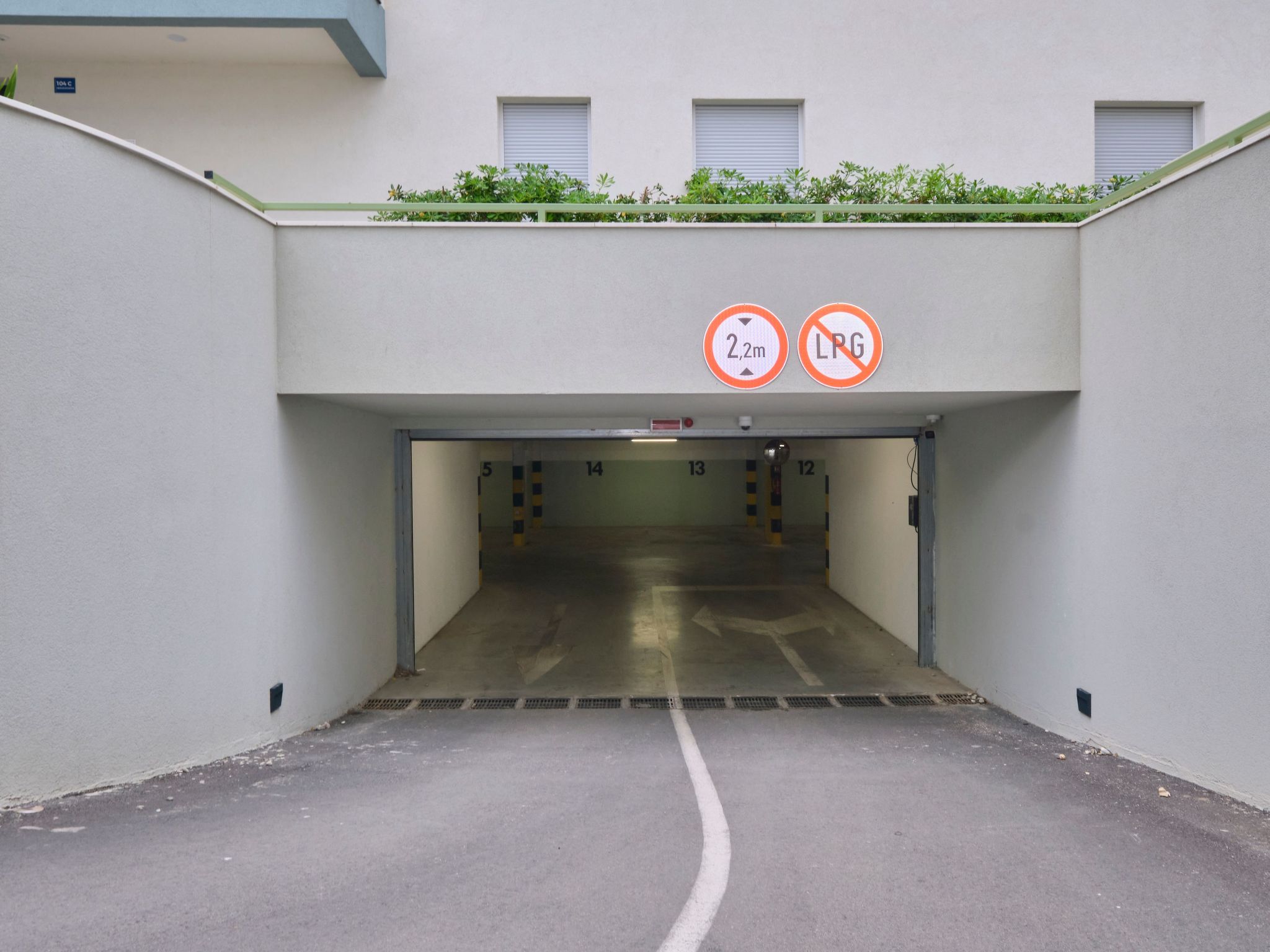 "Splitful Apartment"-Dedans