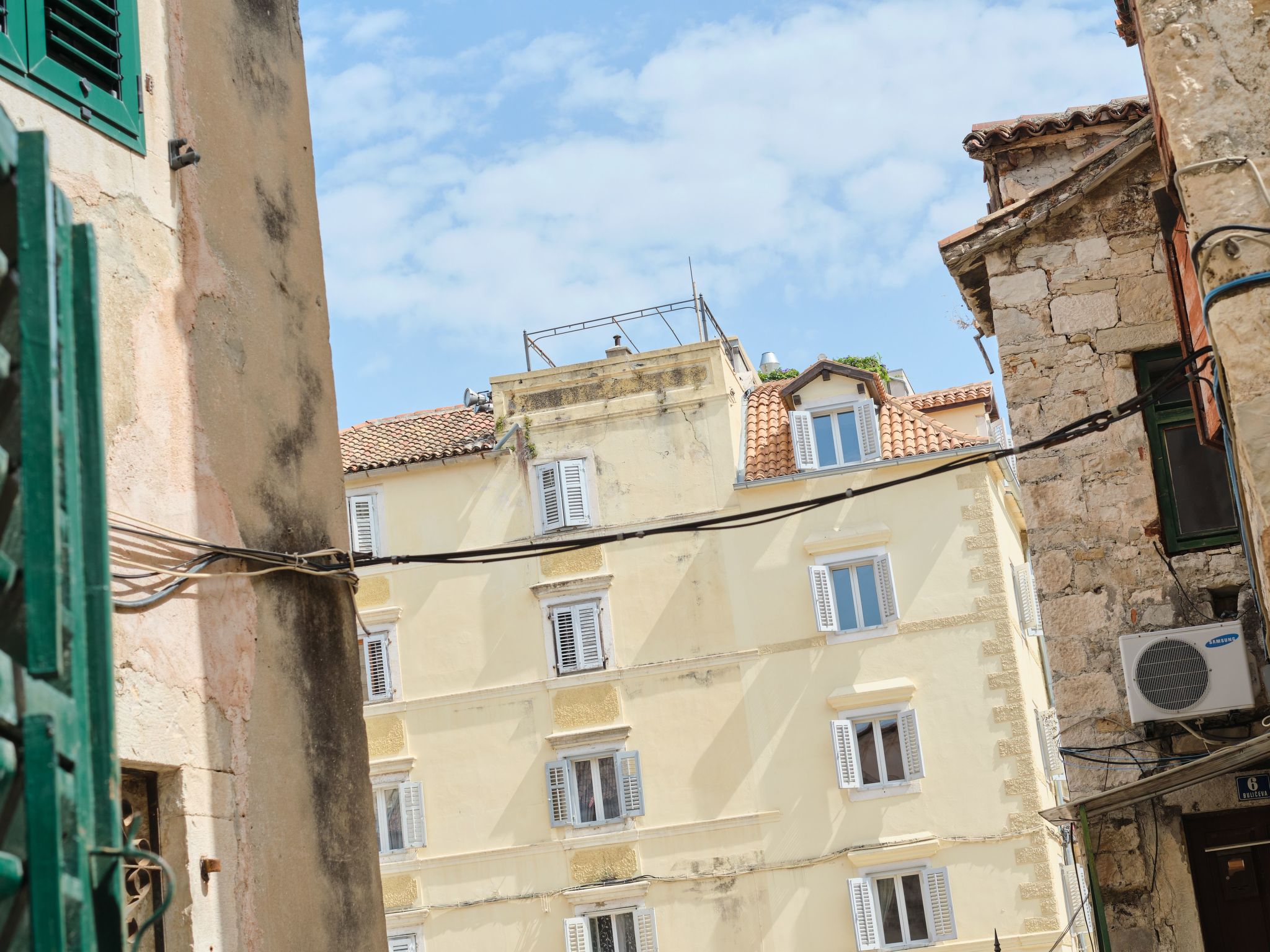 Wohnung Galeriana Palace bei Litto-Drinnen