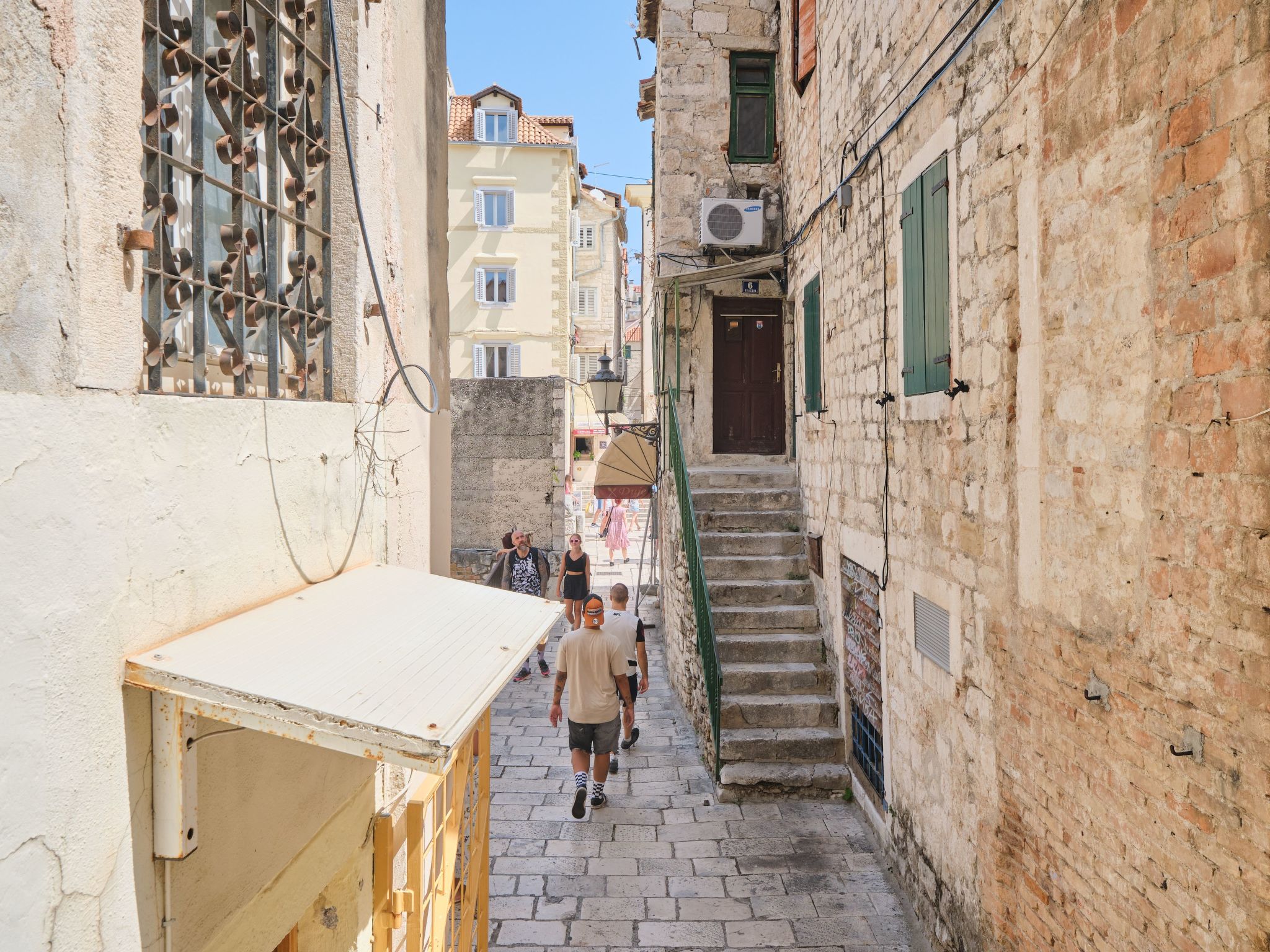 Wohnung Galeriana Palace bei Litto-Drinnen