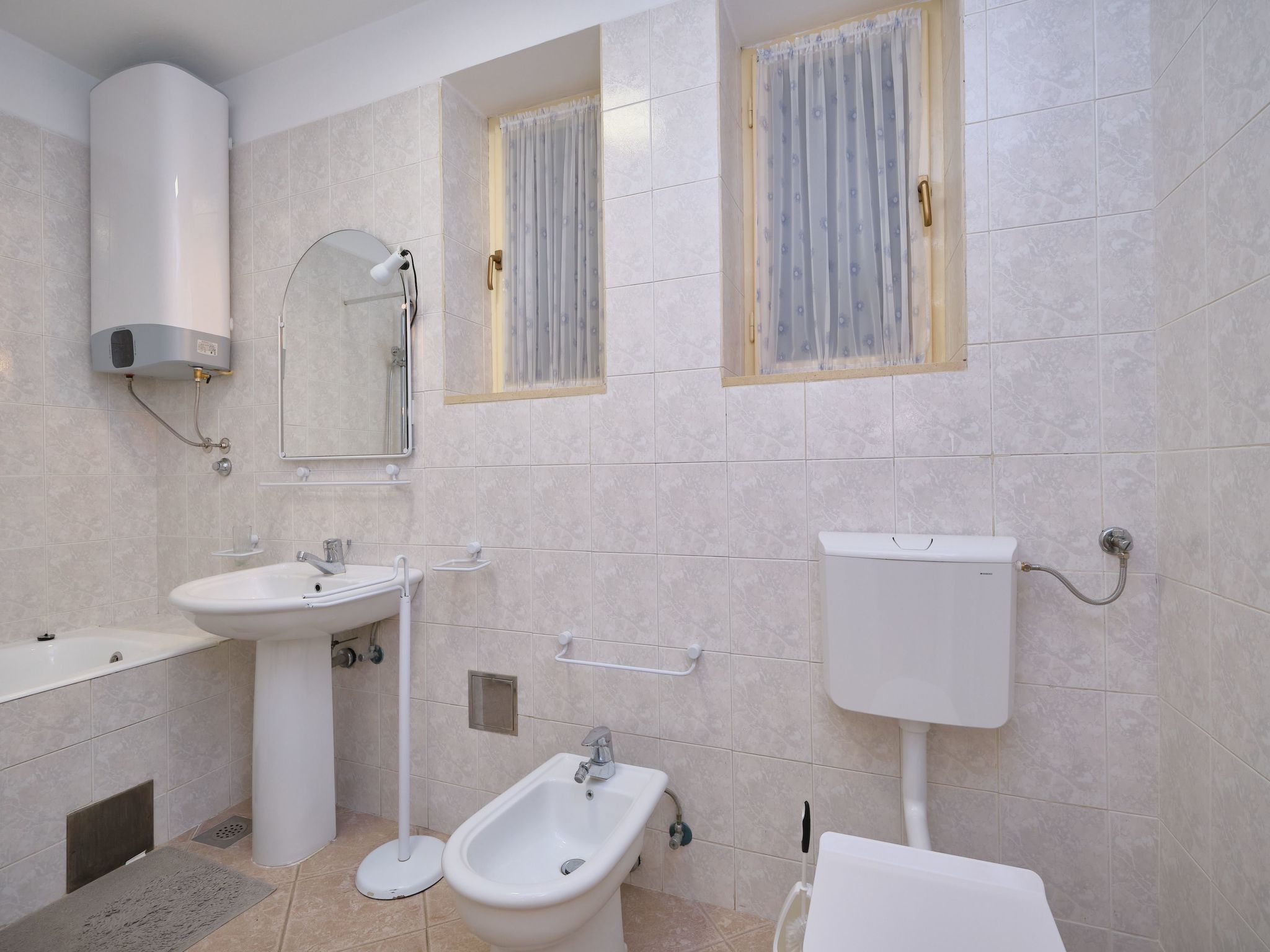 Für 4 Personen ca. 80 m&sup2; in Split, Dalmatien (Gespanschaft Split-Dalmatien-Binnen