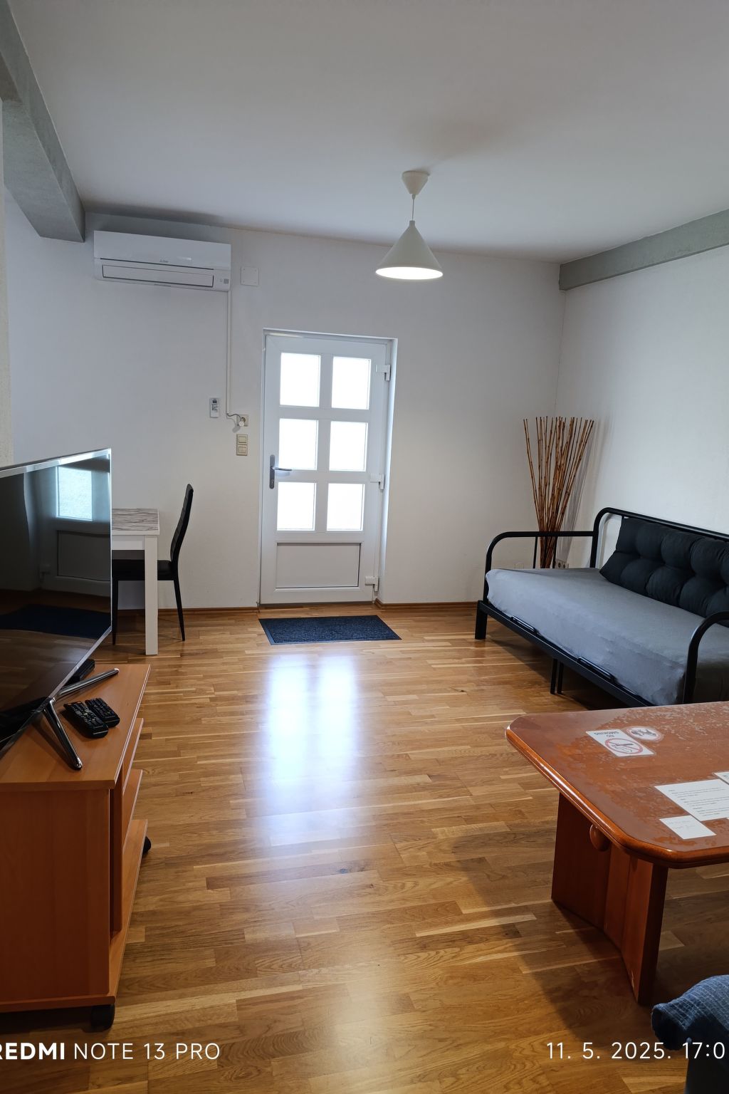 Apartment mit Terrasse-Dedans