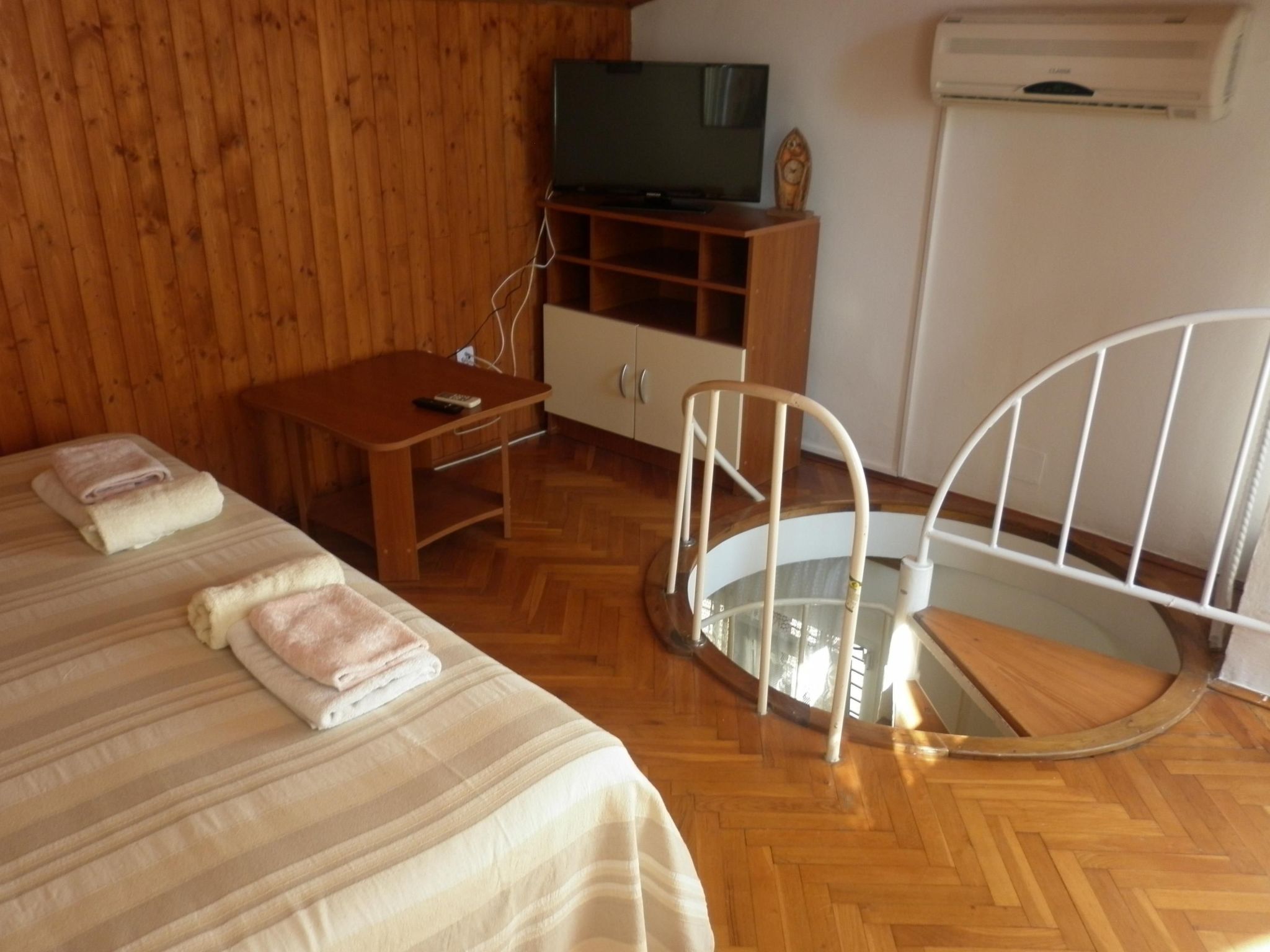 In der Nähe des Diokletian-Palastes-Drinnen