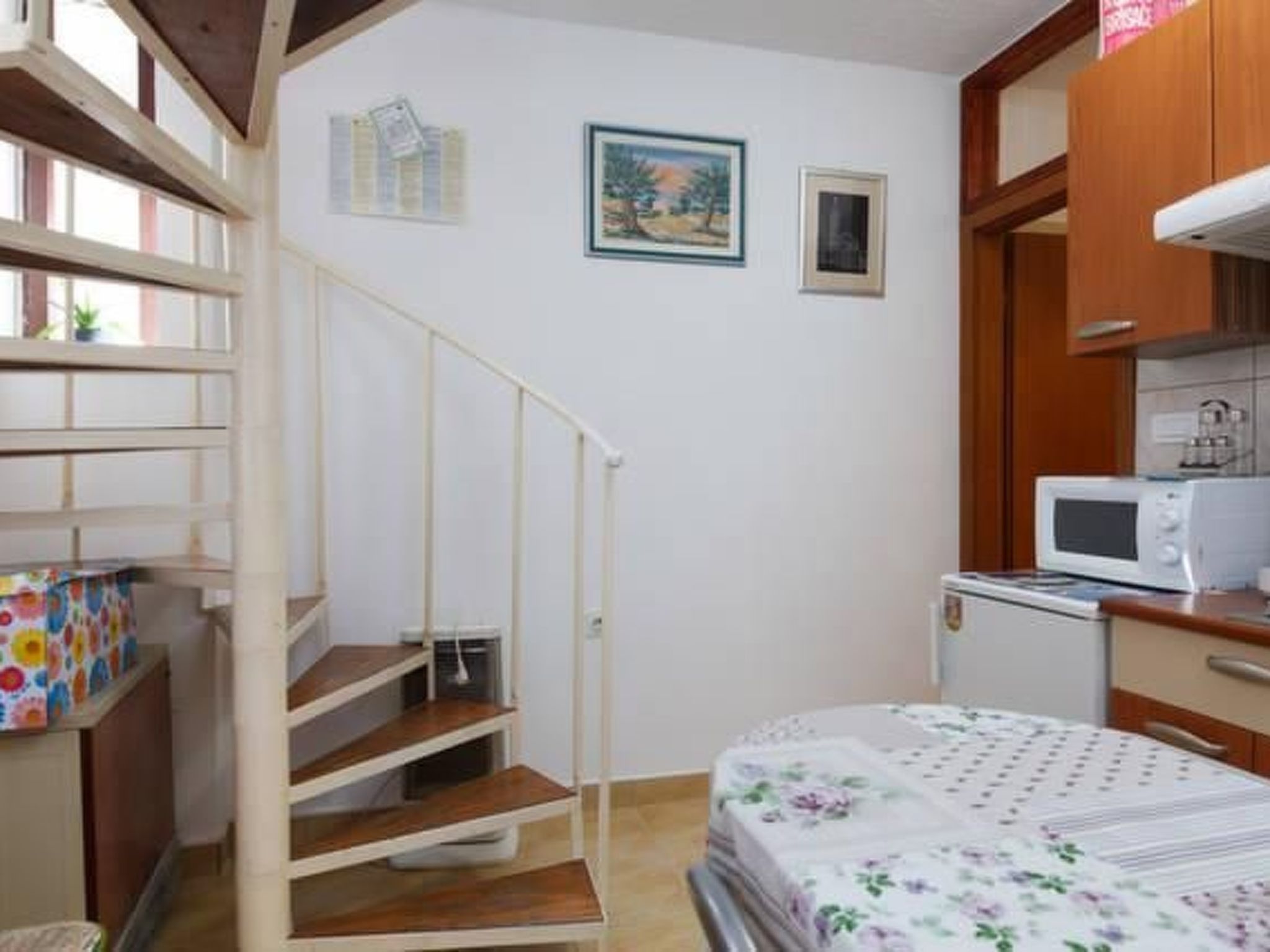 In der Nähe des Diokletian-Palastes-Drinnen