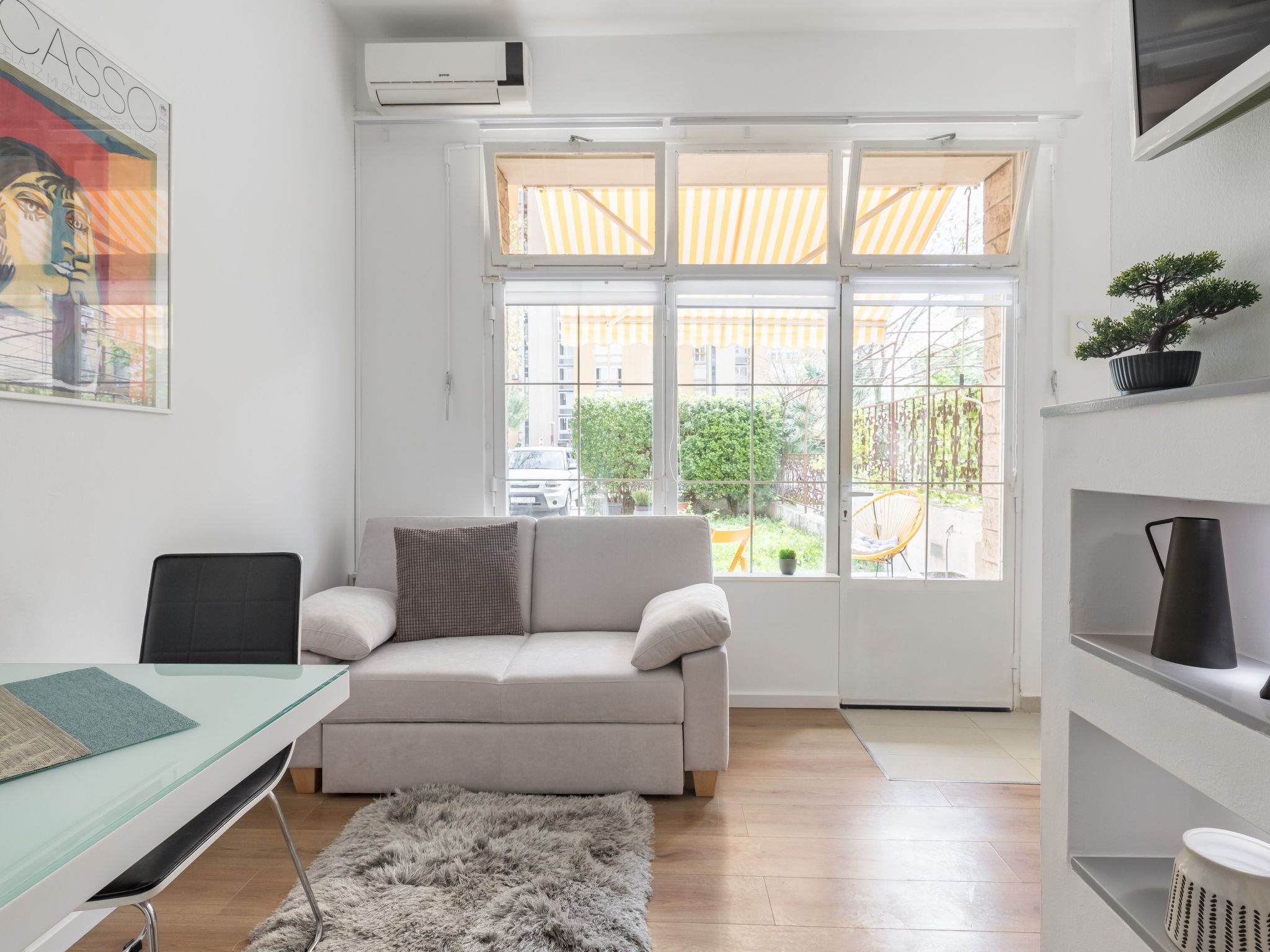 Studio im Erdgeschoss, beim berühmten Znjan-Strand-Dedans