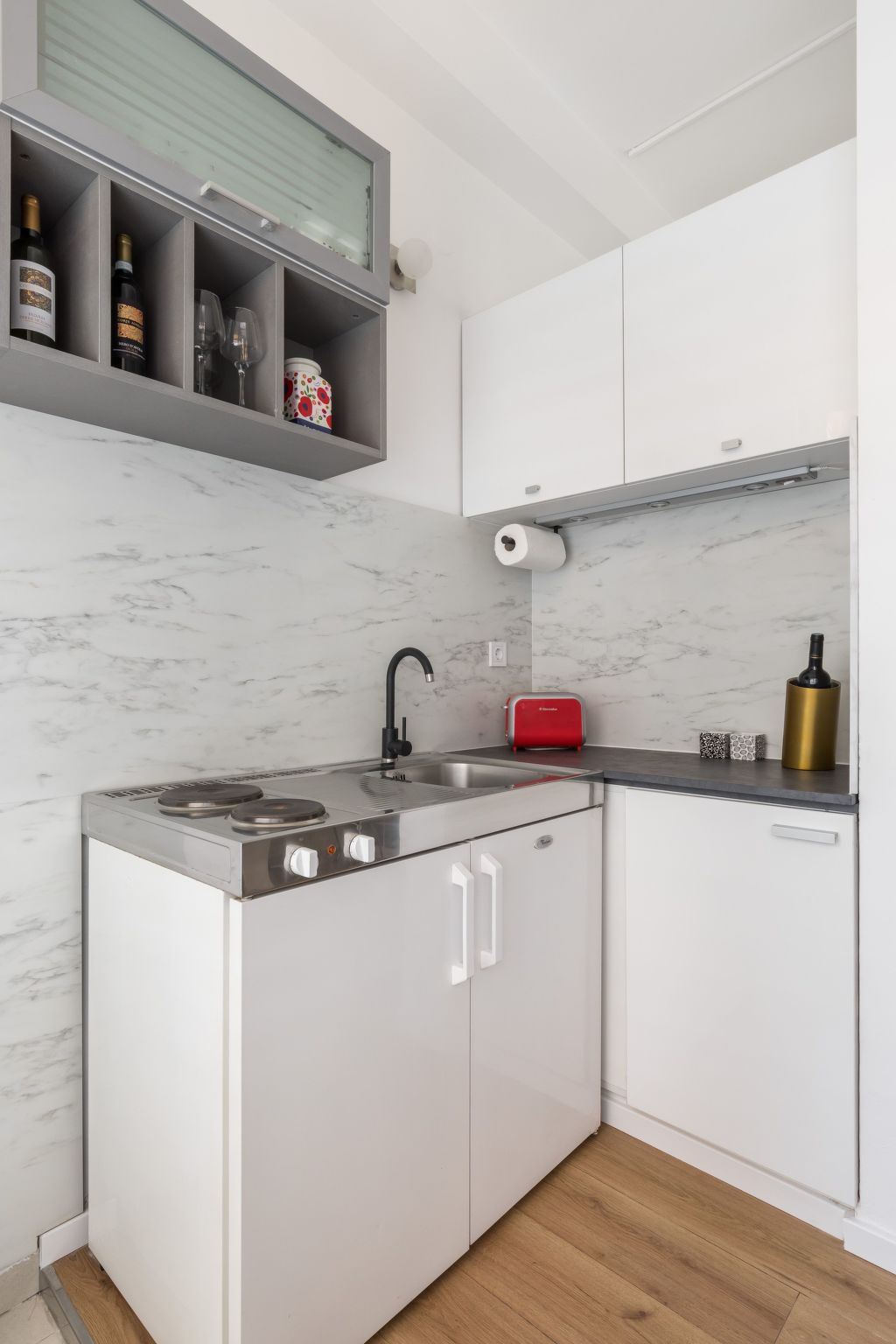 Studio im Erdgeschoss, beim berühmten Znjan-Strand-Dedans