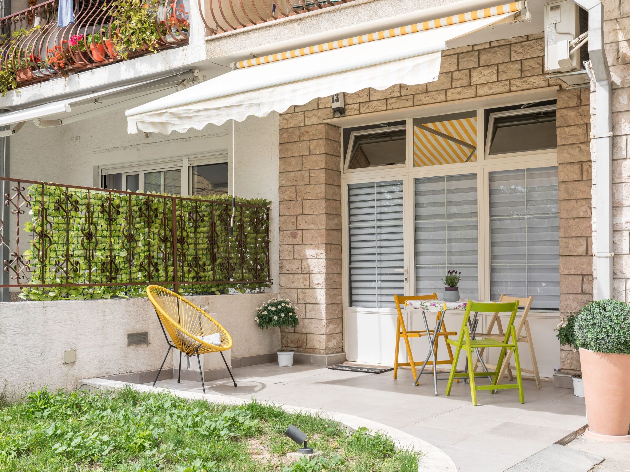 Studio im Erdgeschoss, beim berühmten Znjan-Strand-Dedans