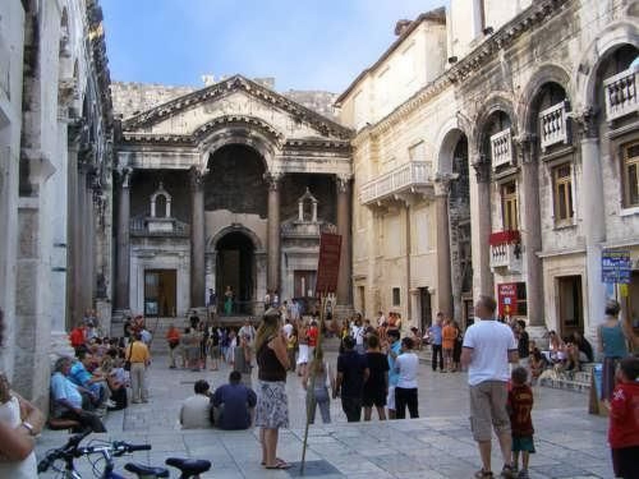 Studio im Erdgeschoss, beim berühmten Znjan-Strand-Dedans