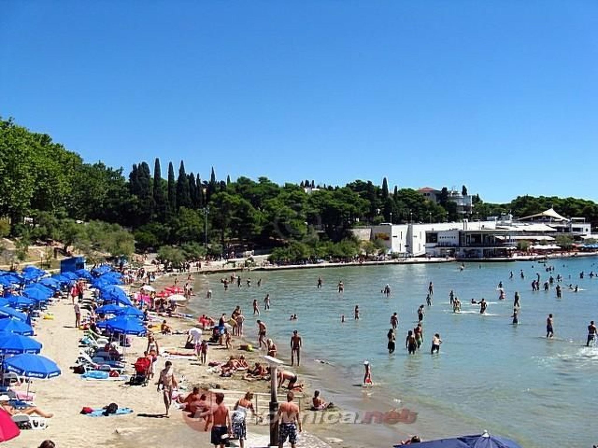 Studio im Erdgeschoss, beim berühmten Znjan-Strand-Dedans