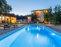 Villa Podrugovi Dvori mit Pool