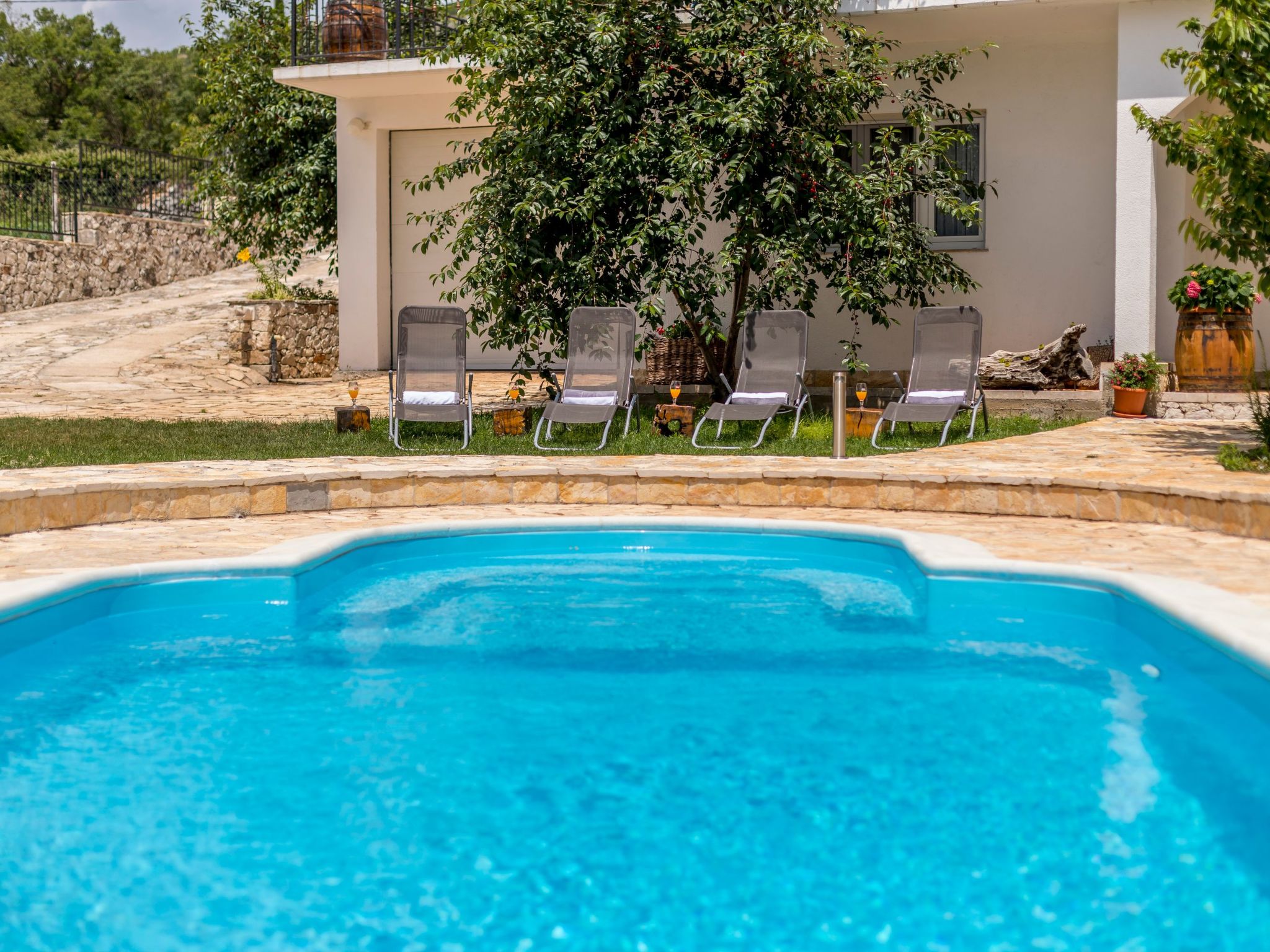 Villa Podrugovi Dvori mit Pool-Inside