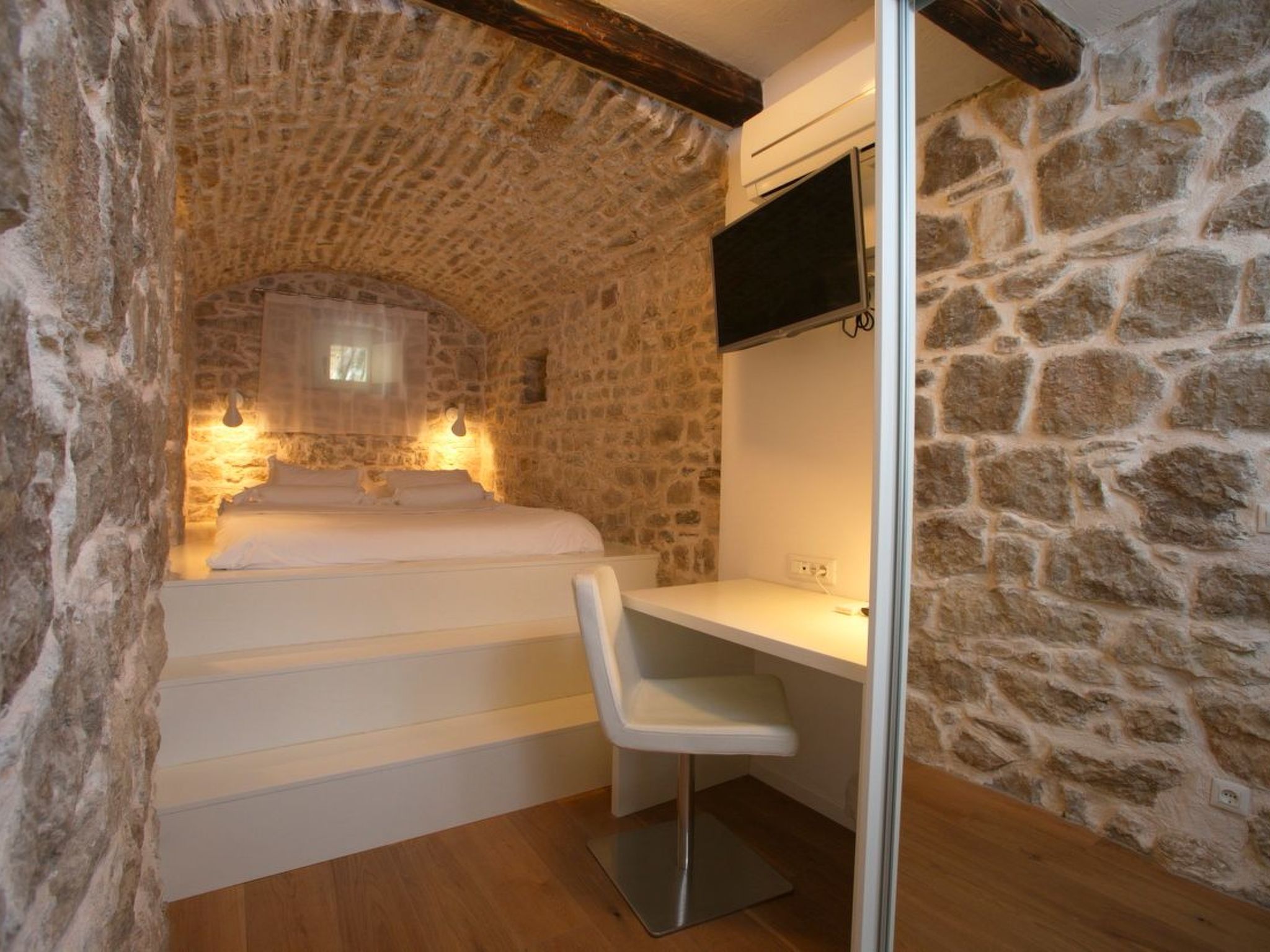 Mit Entspannung im Whirlpool-Image-tags.info