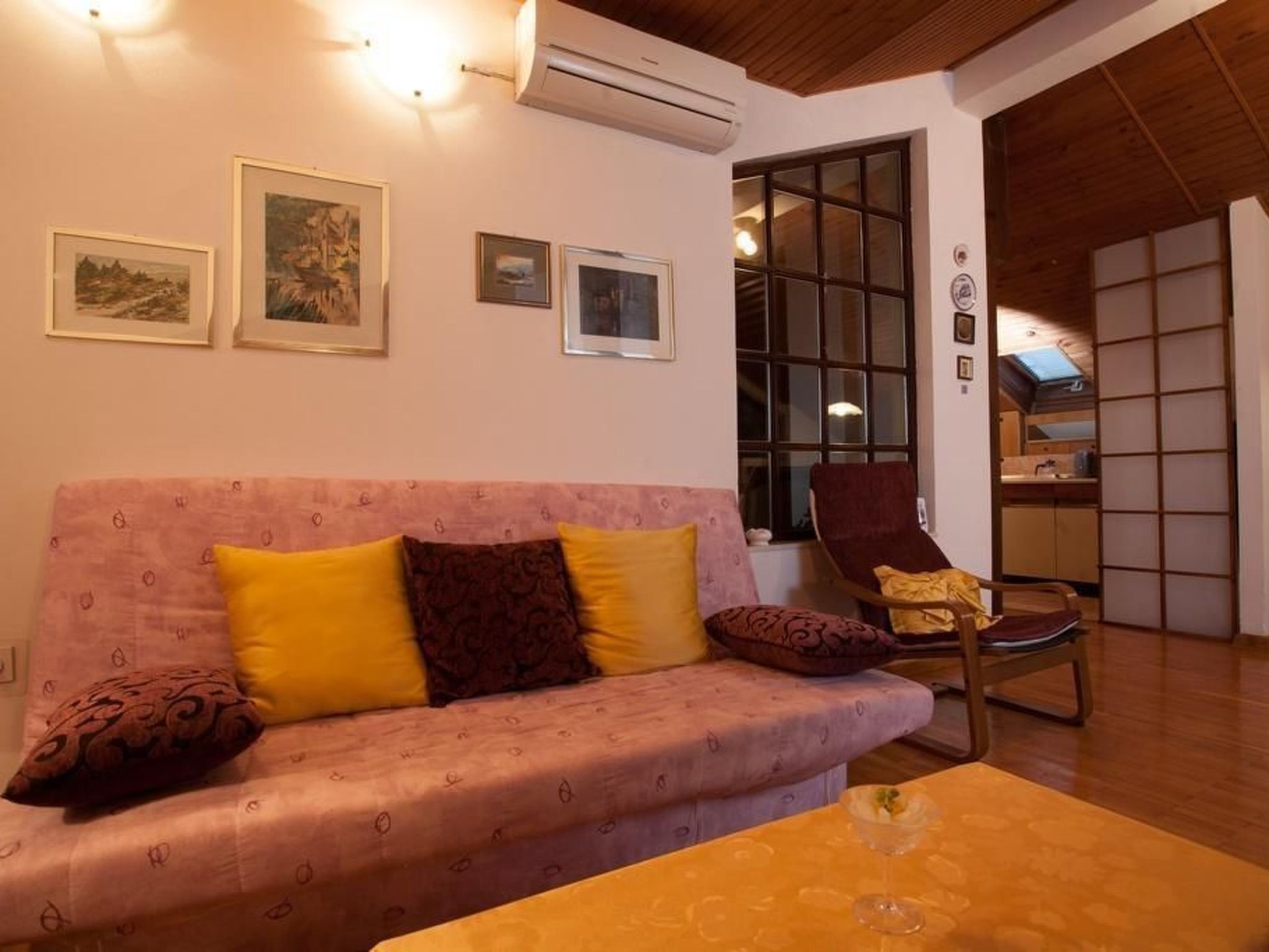 Ruhige Ferienwohnung mit herrlicher Aussicht-Drinnen