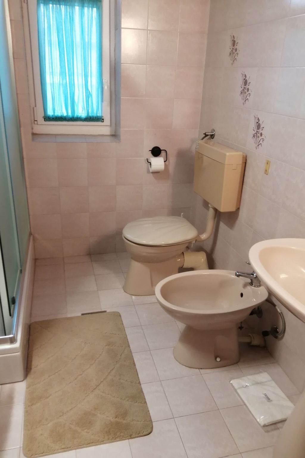 Ruhige Ferienwohnung mit herrlicher Aussicht-Drinnen