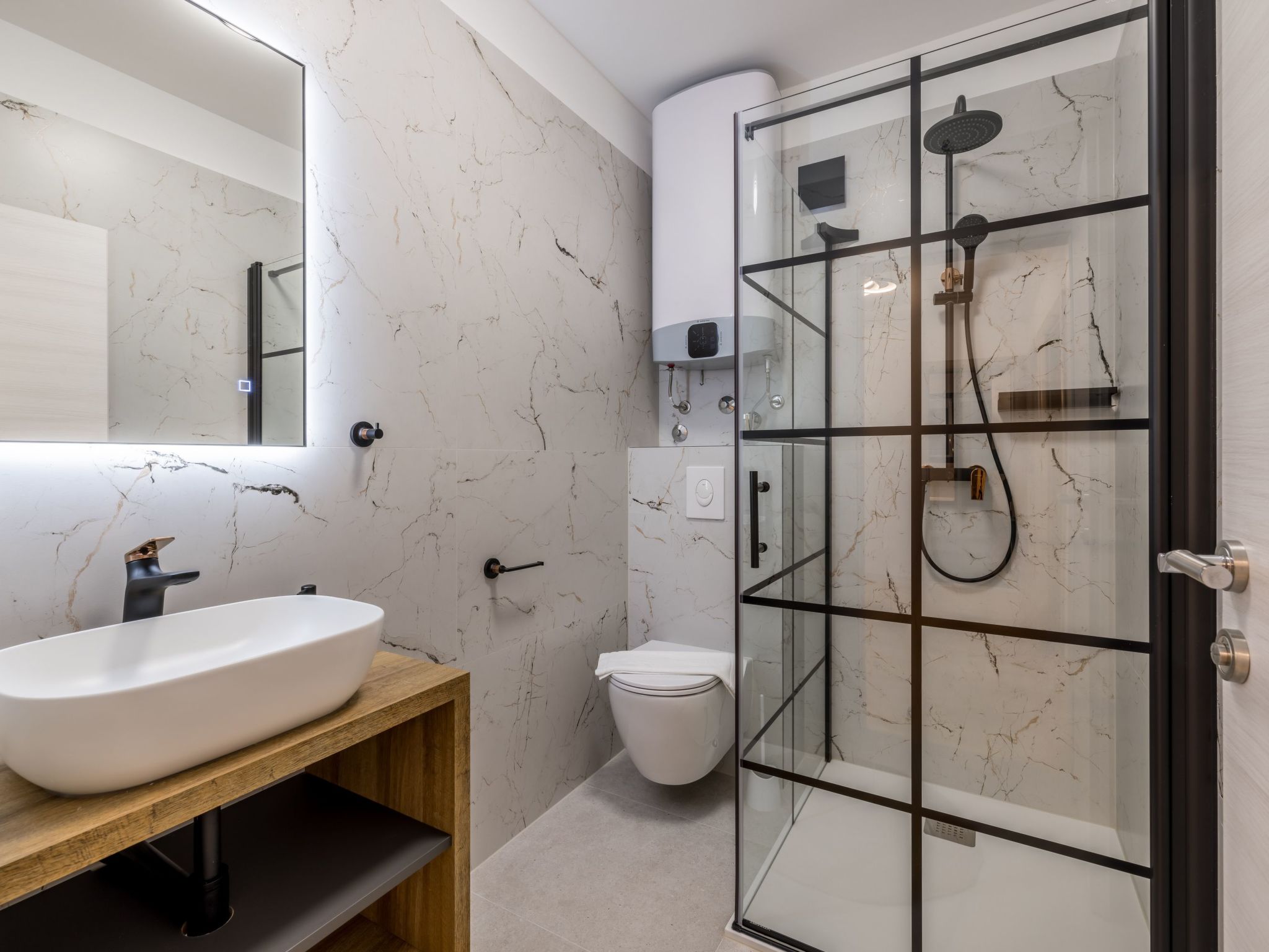 Villa Oasis privater Pool für bis zu 10 Personen-Binnen