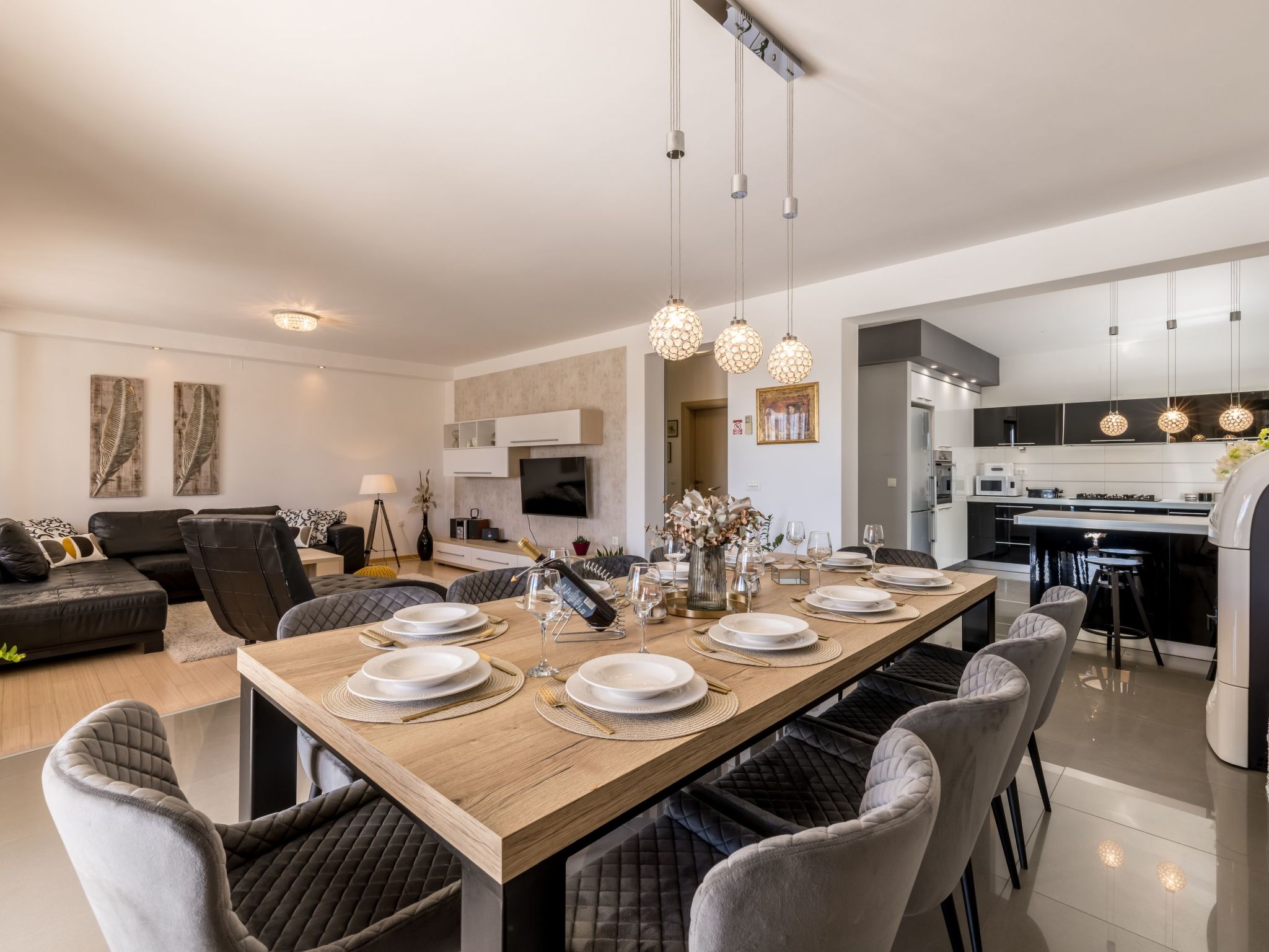 Villa Oasis privater Pool für bis zu 10 Personen-Binnen