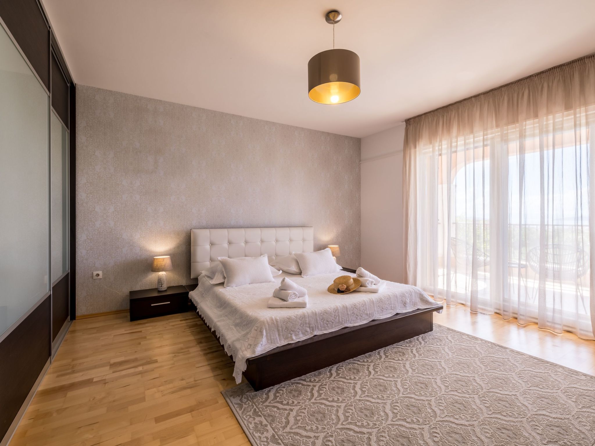 Villa Oasis privater Pool für bis zu 10 Personen-Binnen