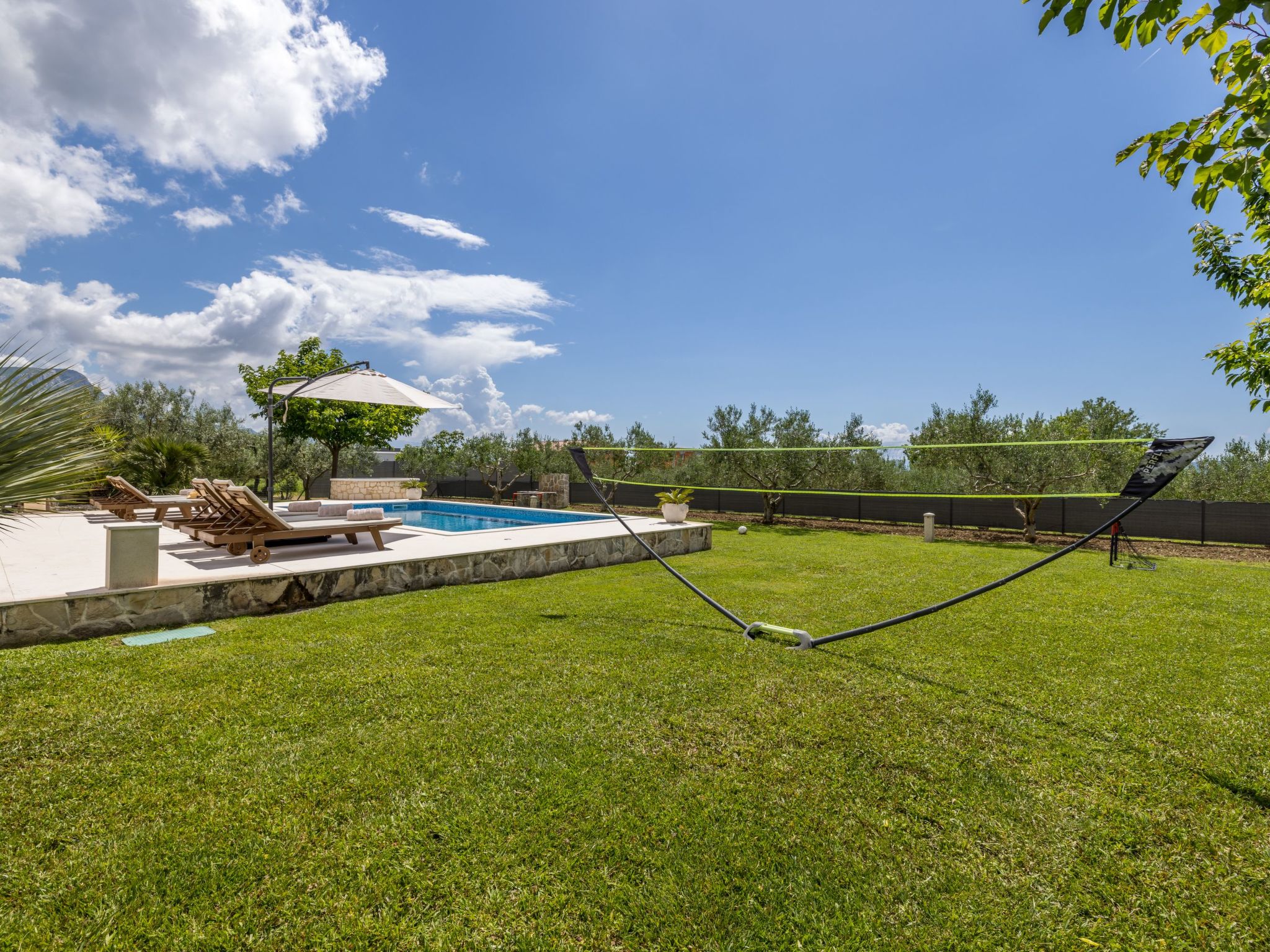 Villa Oasis privater Pool für bis zu 10 Personen-Binnen