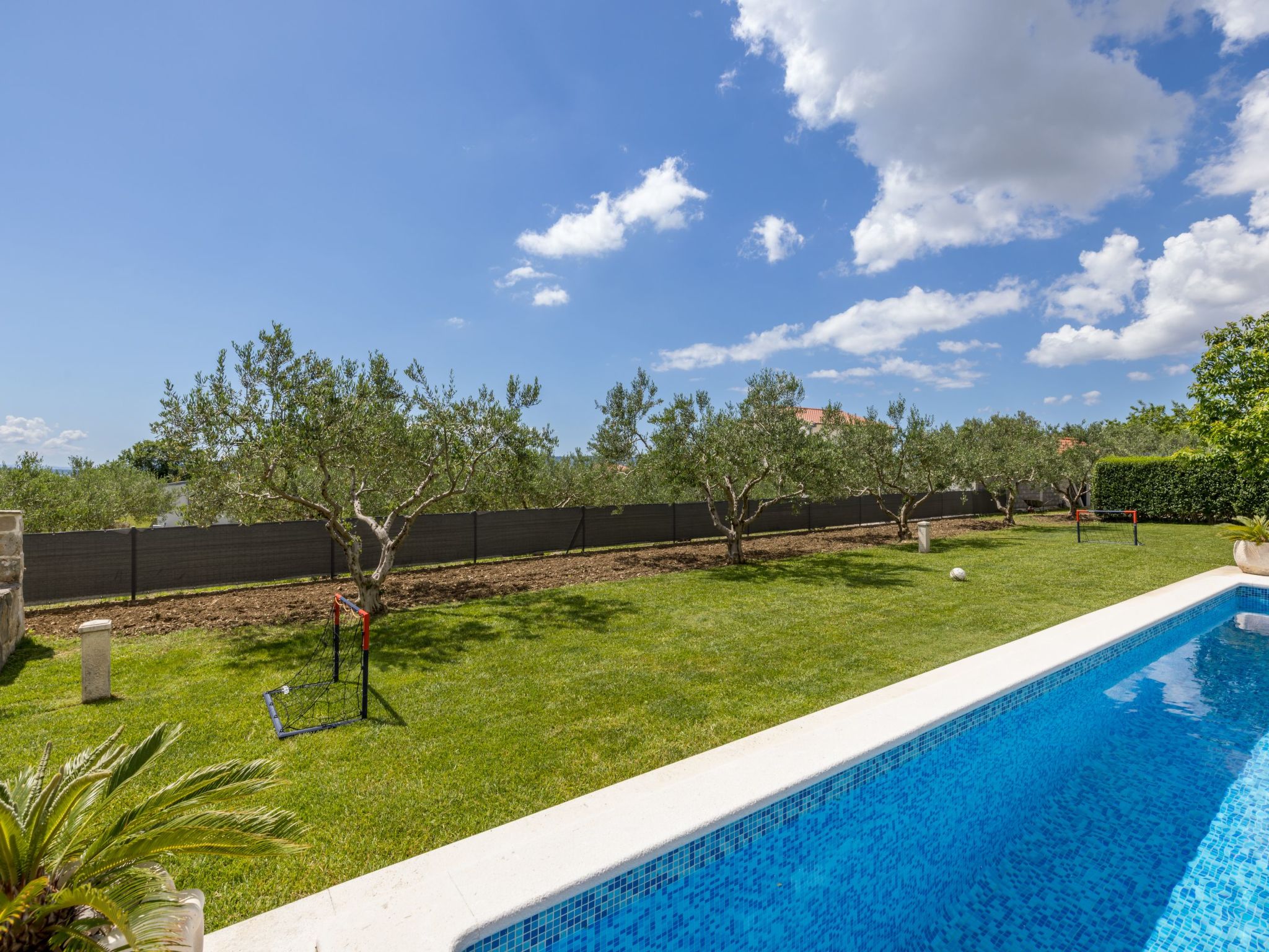 Villa Oasis privater Pool für bis zu 10 Personen-Binnen