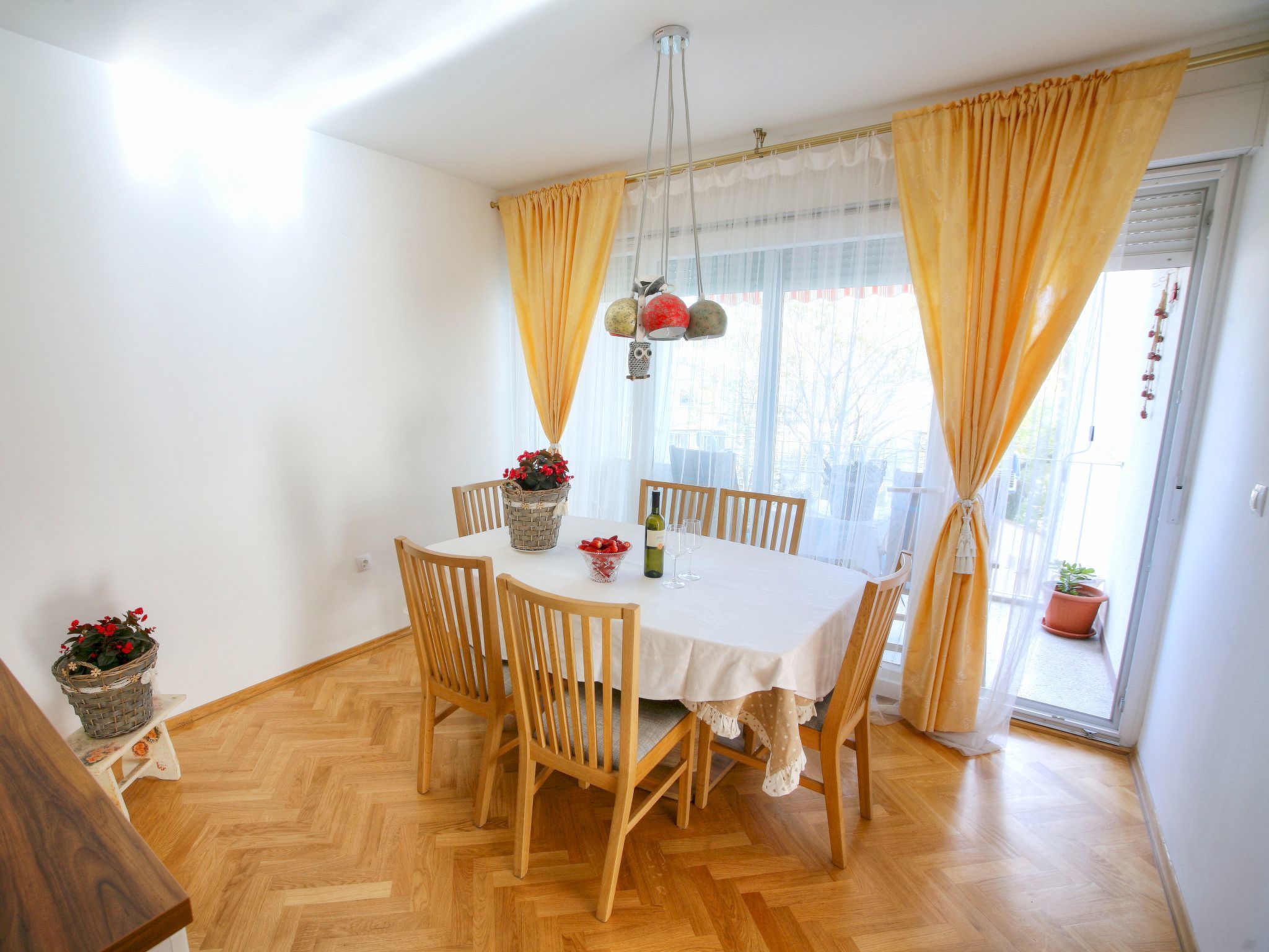 Appartement in Varoš mit Möbliertem Balkon, Stara gradska vijećnica-Nähe und Me - Image-tags.info