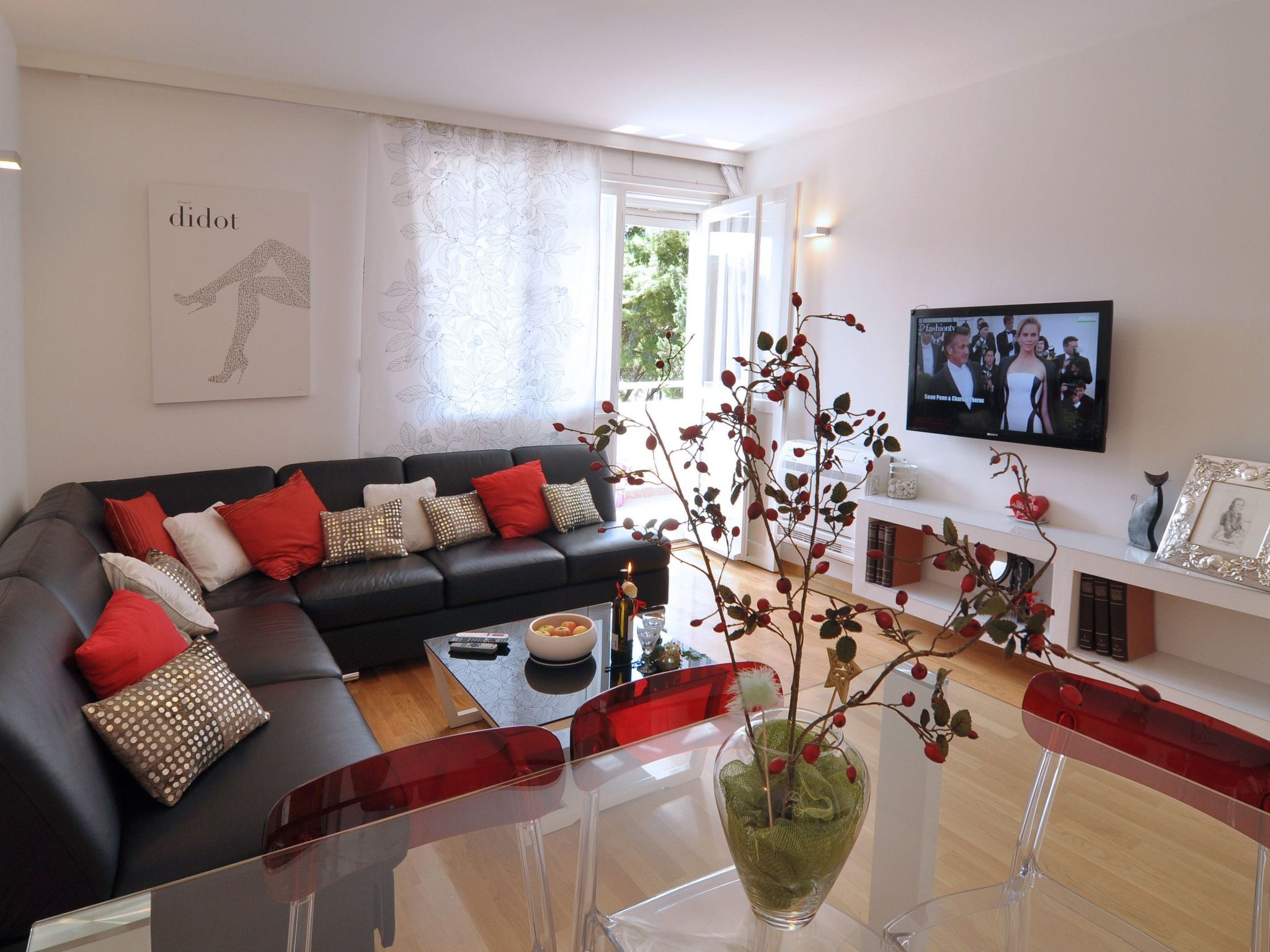 Direkt am Meer, nur einen Steinwurf von den Stränden mit Meerblick entfernt