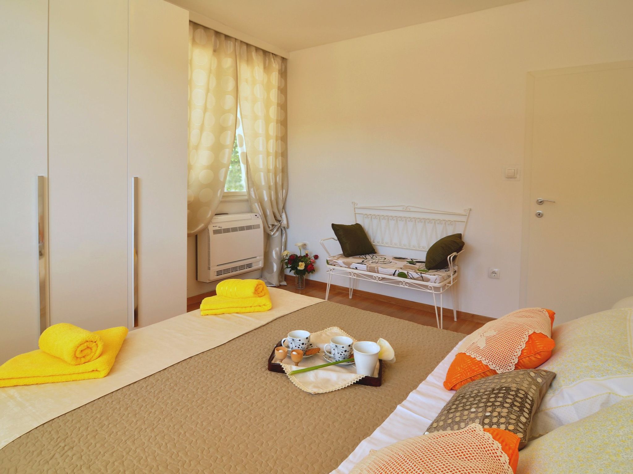 Direkt am Meer, nur einen Steinwurf von den Stränden mit Meerblick entfernt-Binnen