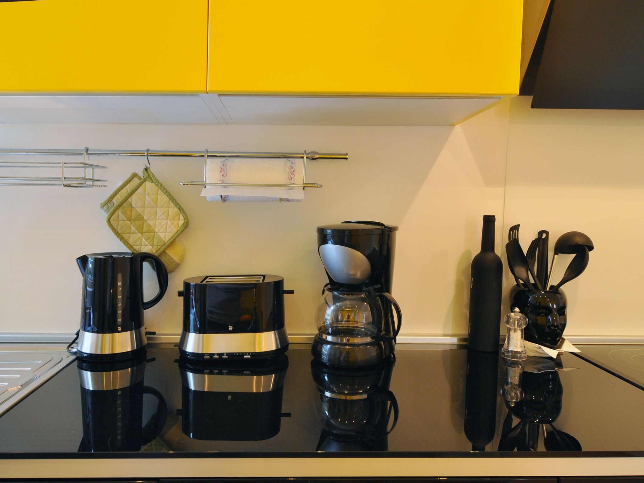 Direkt am Meer, nur einen Steinwurf von den Stränden mit Meerblick entfernt-Image-tags.info