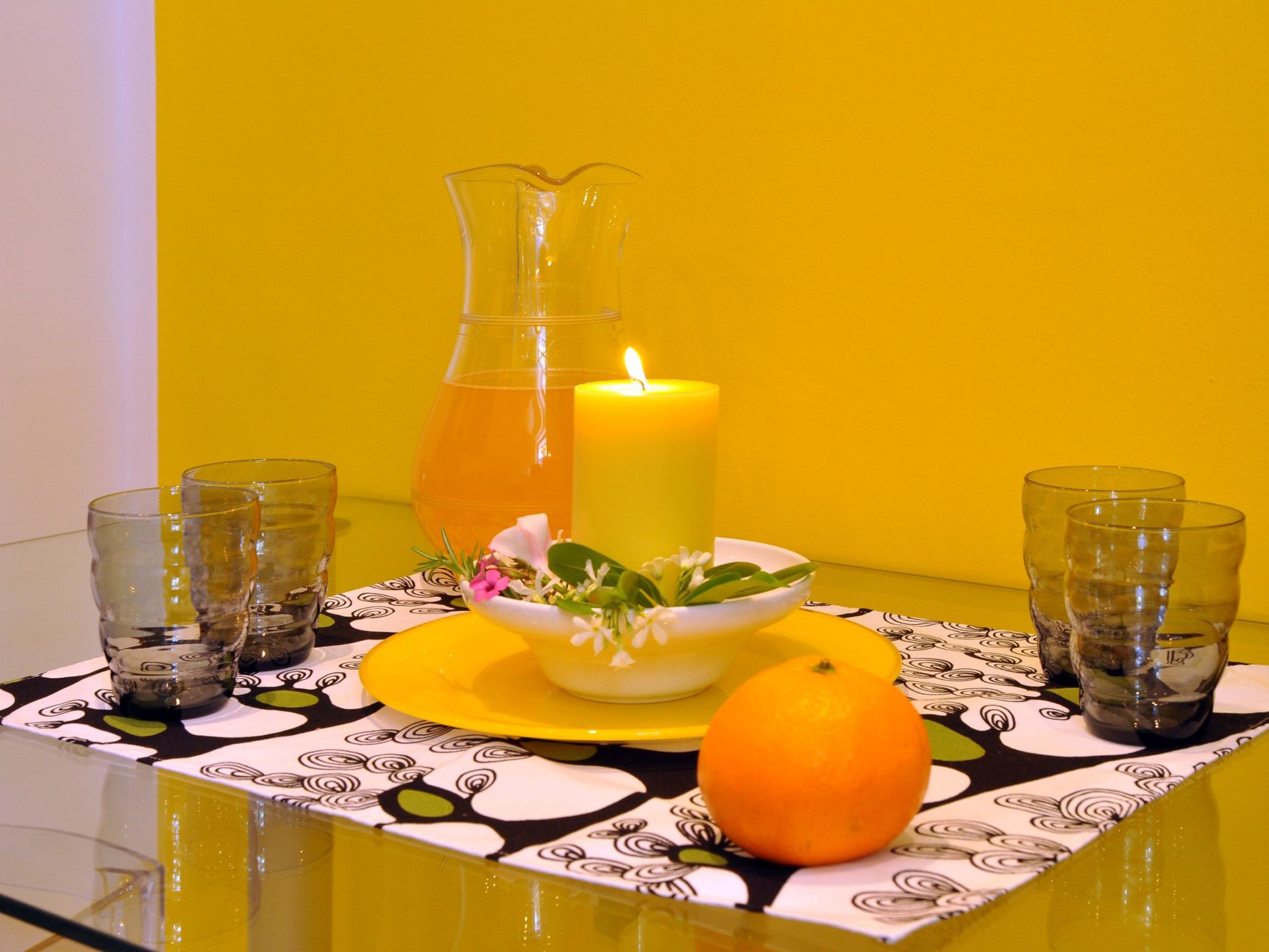 Direkt am Meer, nur einen Steinwurf von den Stränden mit Meerblick entfernt-Image-tags.info