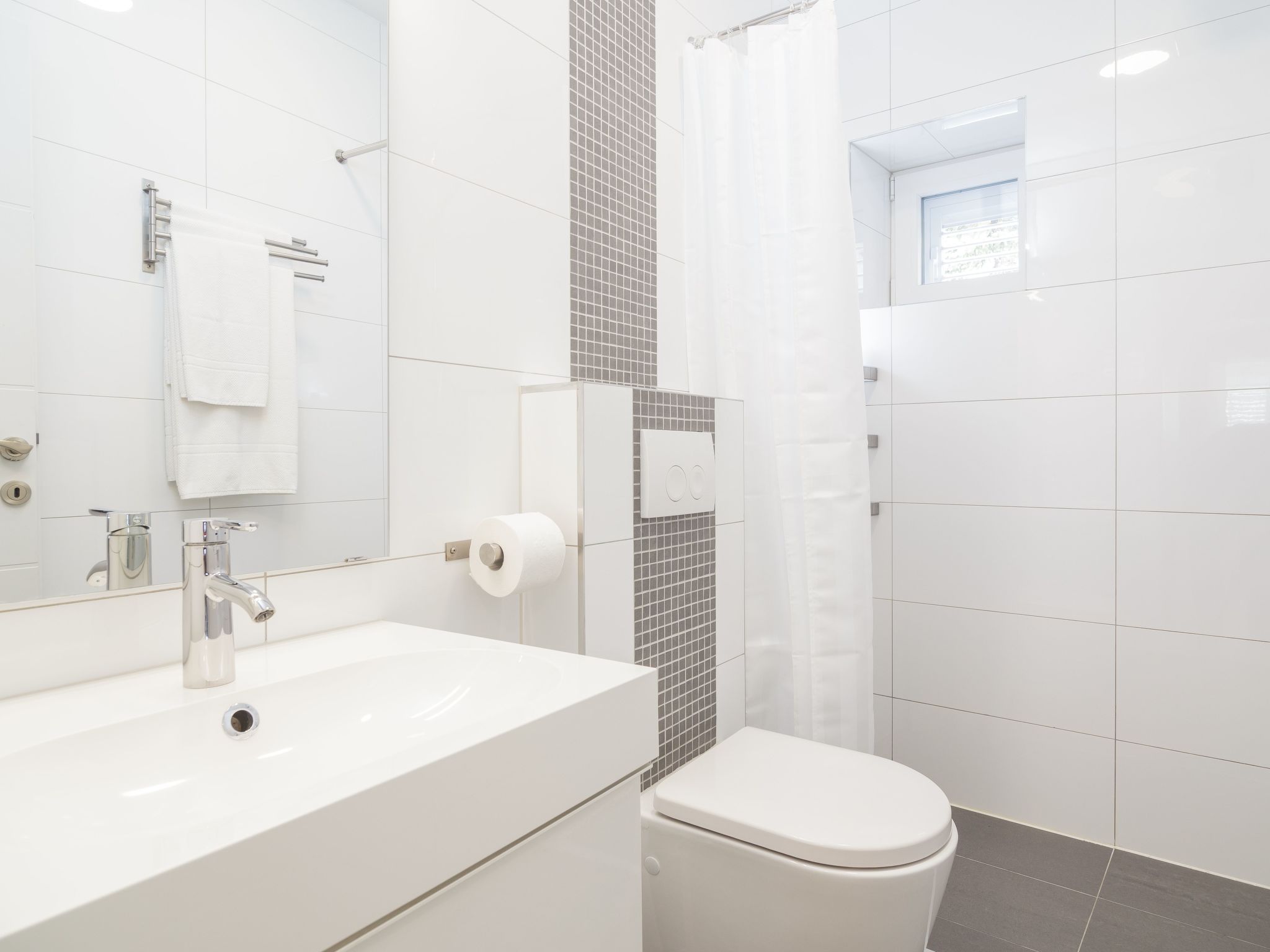 Ruhige Ferienwohnung mit Veranda und Garten-Image-tags.info