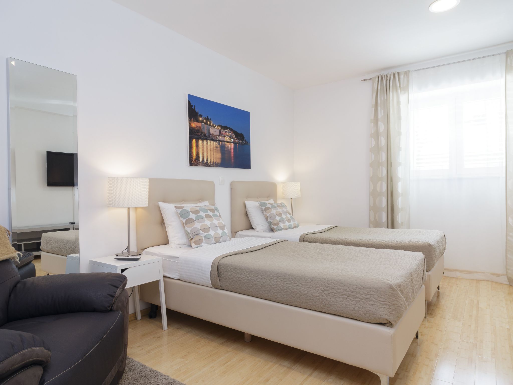 Ruhige Ferienwohnung mit Veranda und Garten-Image-tags.info