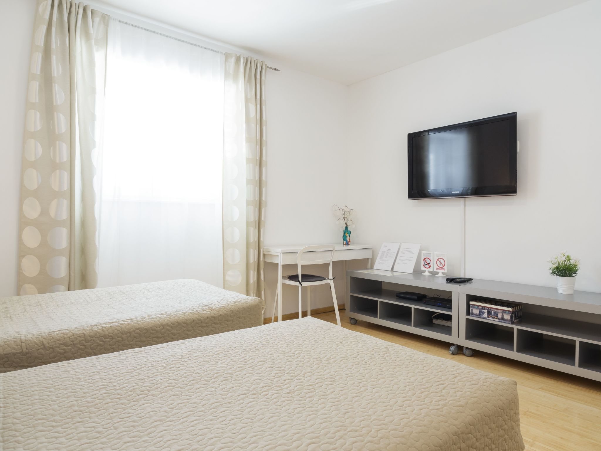 Ruhige Ferienwohnung mit Veranda und Garten-Image-tags.info