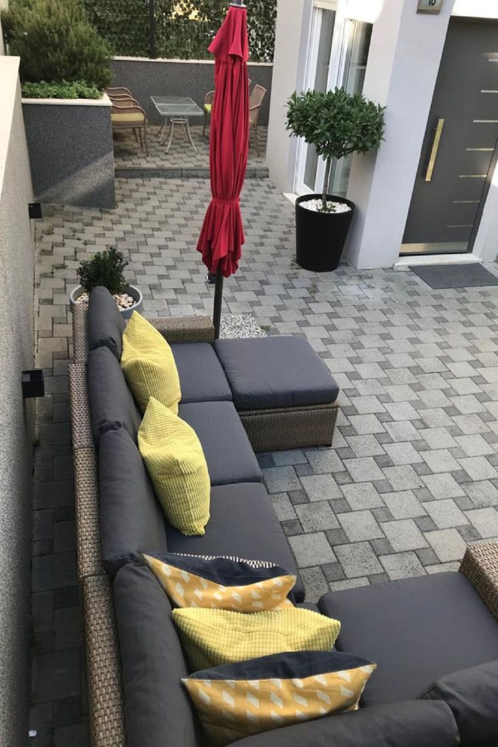 Ruhige Ferienwohnung mit Veranda und Garten-Image-tags.info