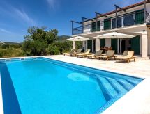 Villa Summertime