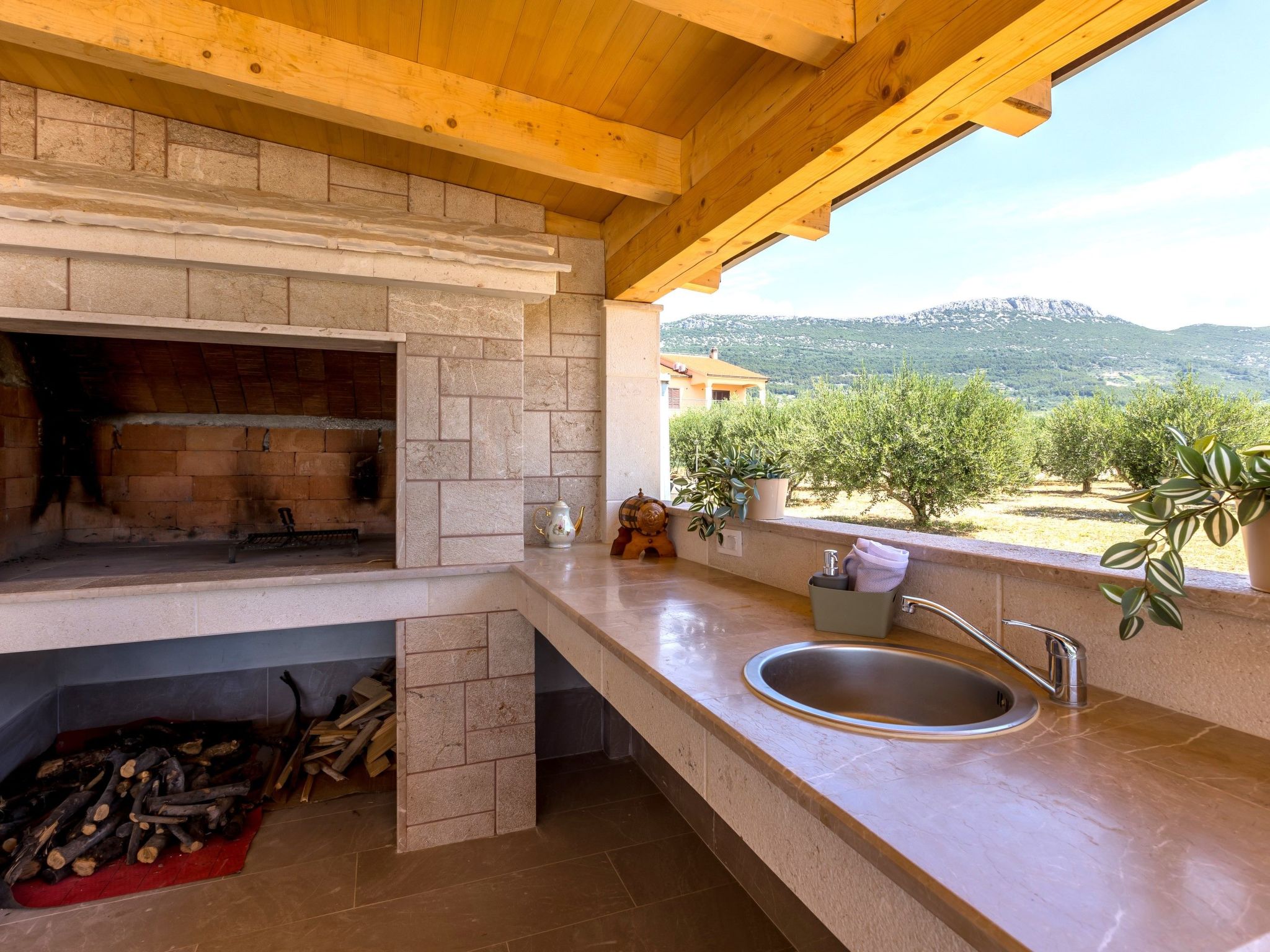 Villa Summertime-Binnen