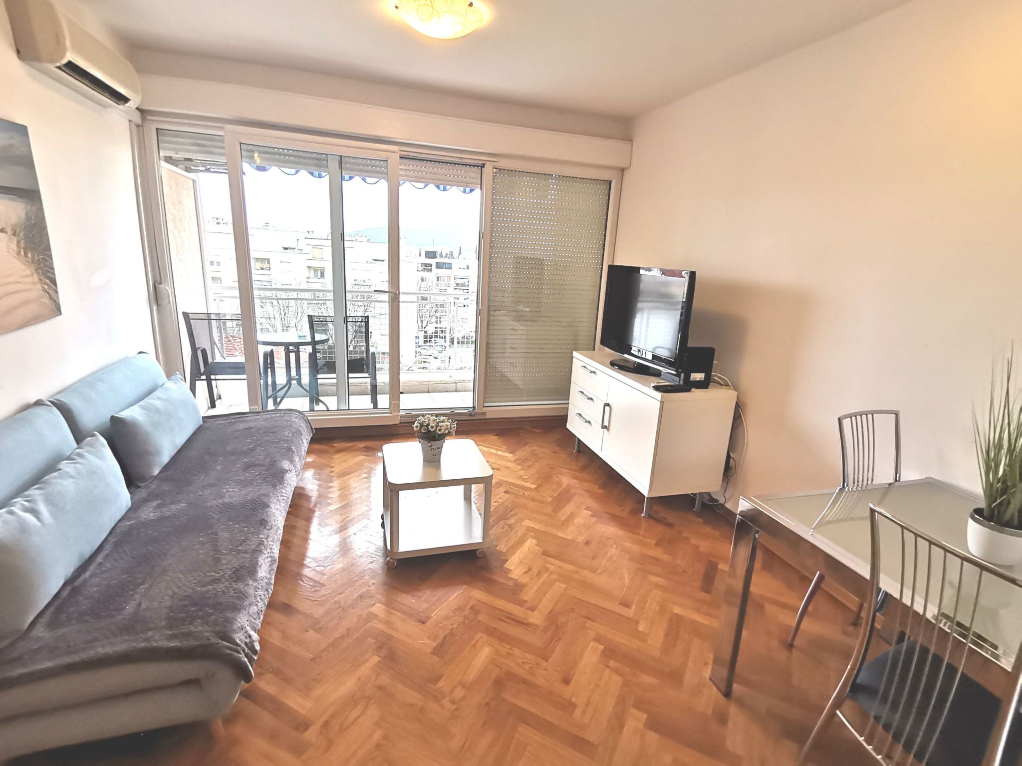 "Plokite" mit Balkon - Image-tags.info