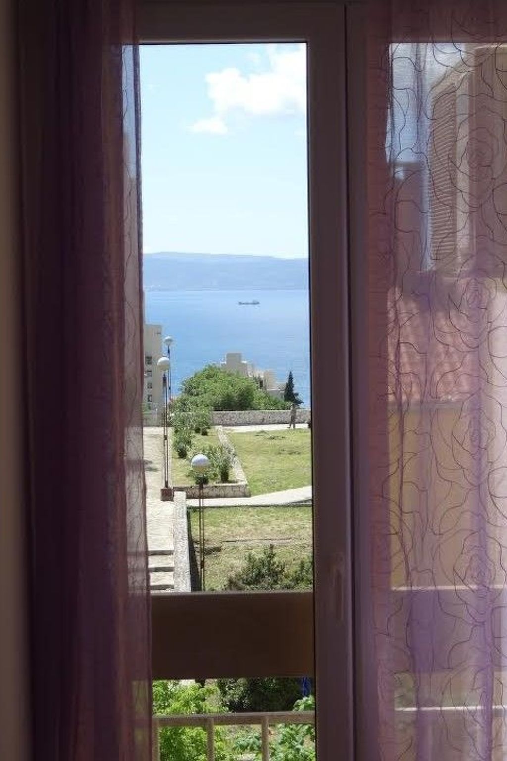 Mit Blick auf das Wasser - Image-tags.info