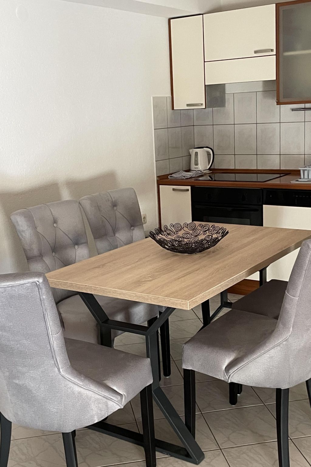 Kinderfreundliches Appartement mit Garten-Dedans