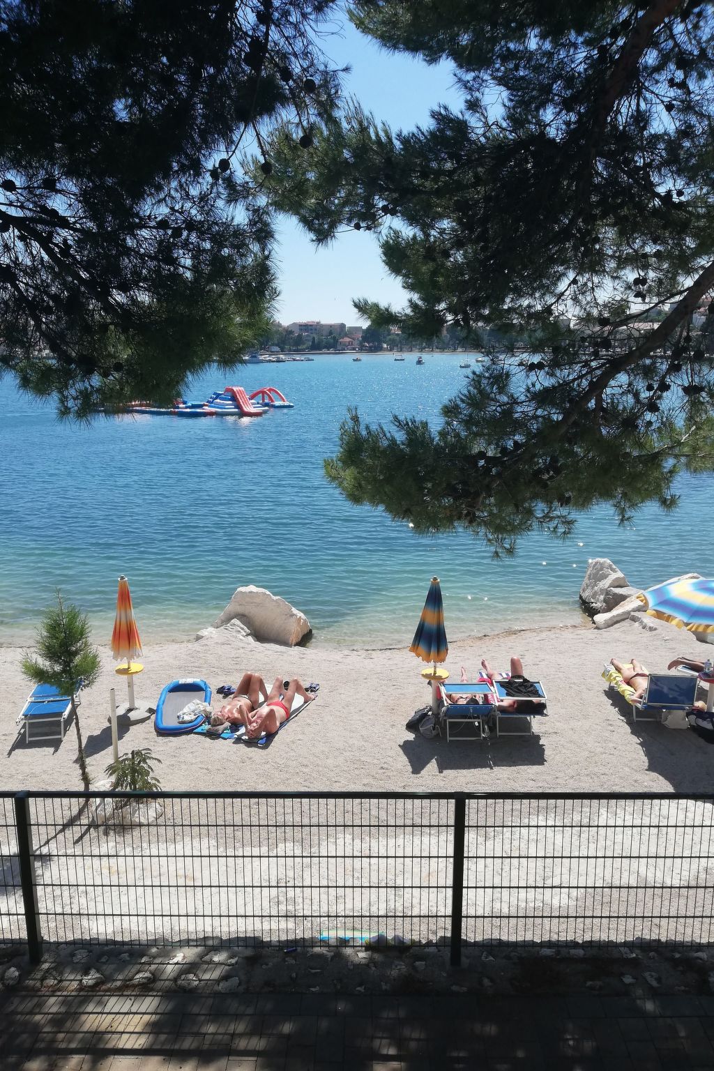 Kinderfreundliches Appartement mit Garten-Dedans