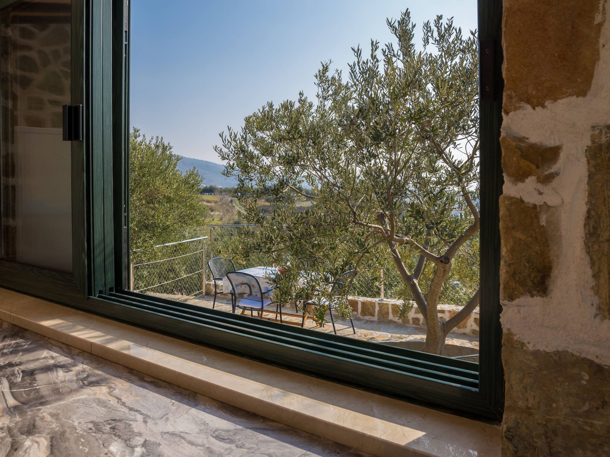 Charmantes Steinhaus mit tollem Panoramablick-Image-tags.info