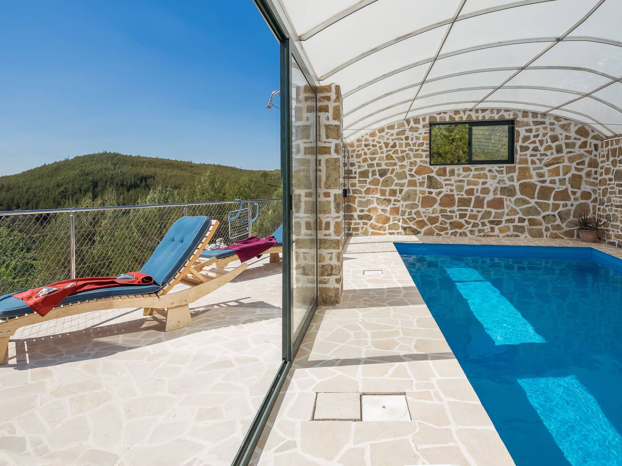 Schöne Steinvilla Divino mit Pool und Ausblick-Image-tags.info