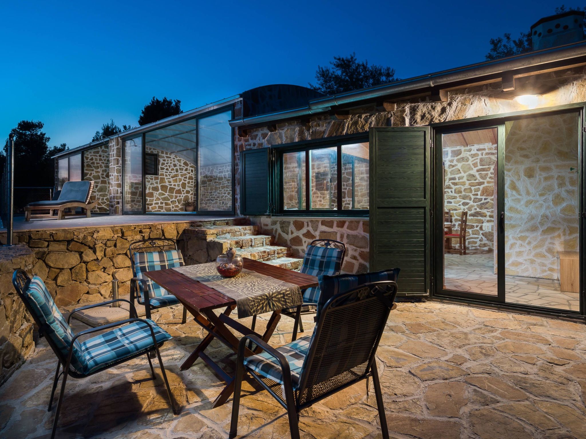 Schöne Steinvilla Divino mit Pool und Ausblick-Image-tags.info