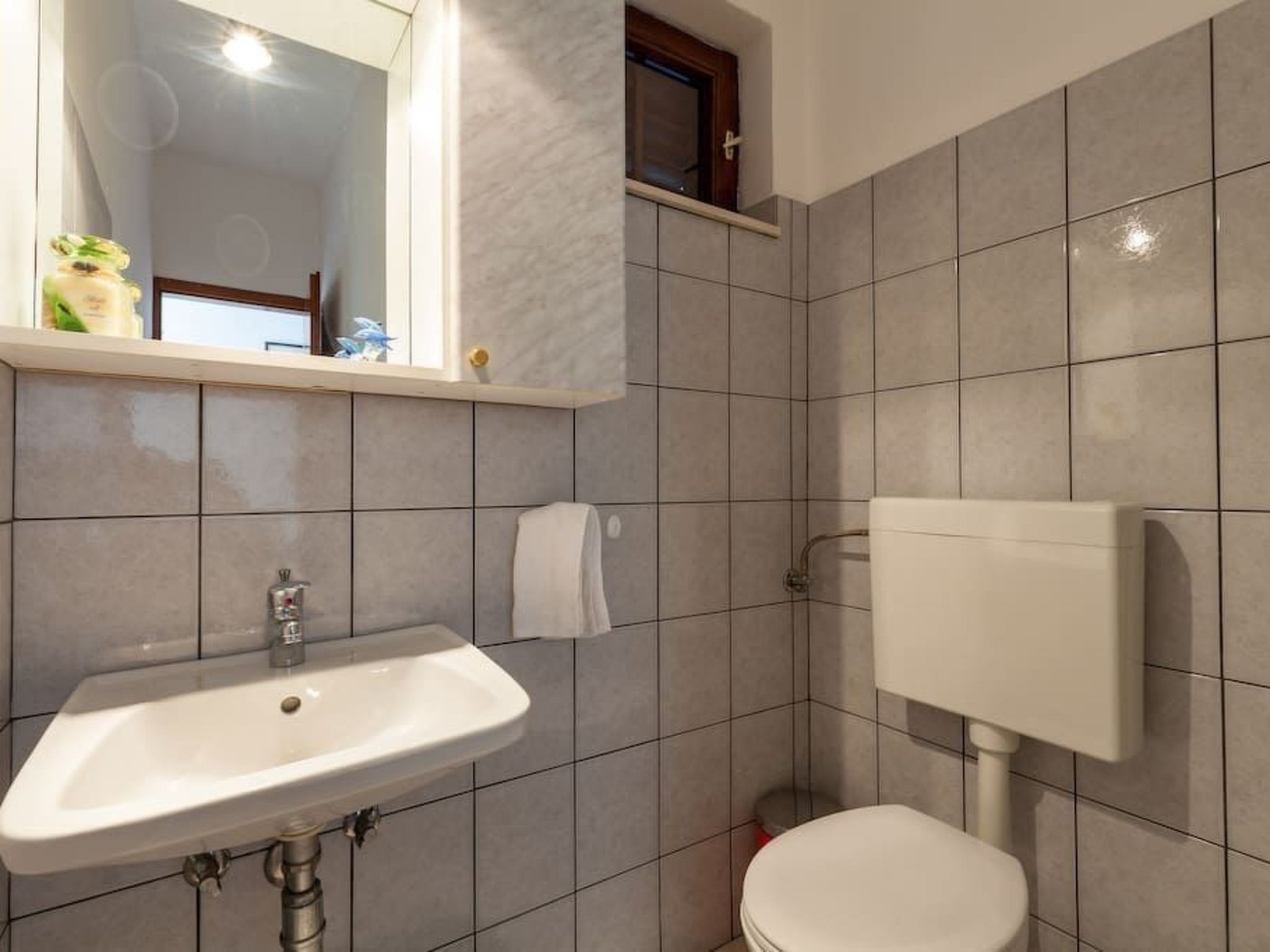 Privatwohnung mit Jacuzzi und Schwimmbad-Dedans