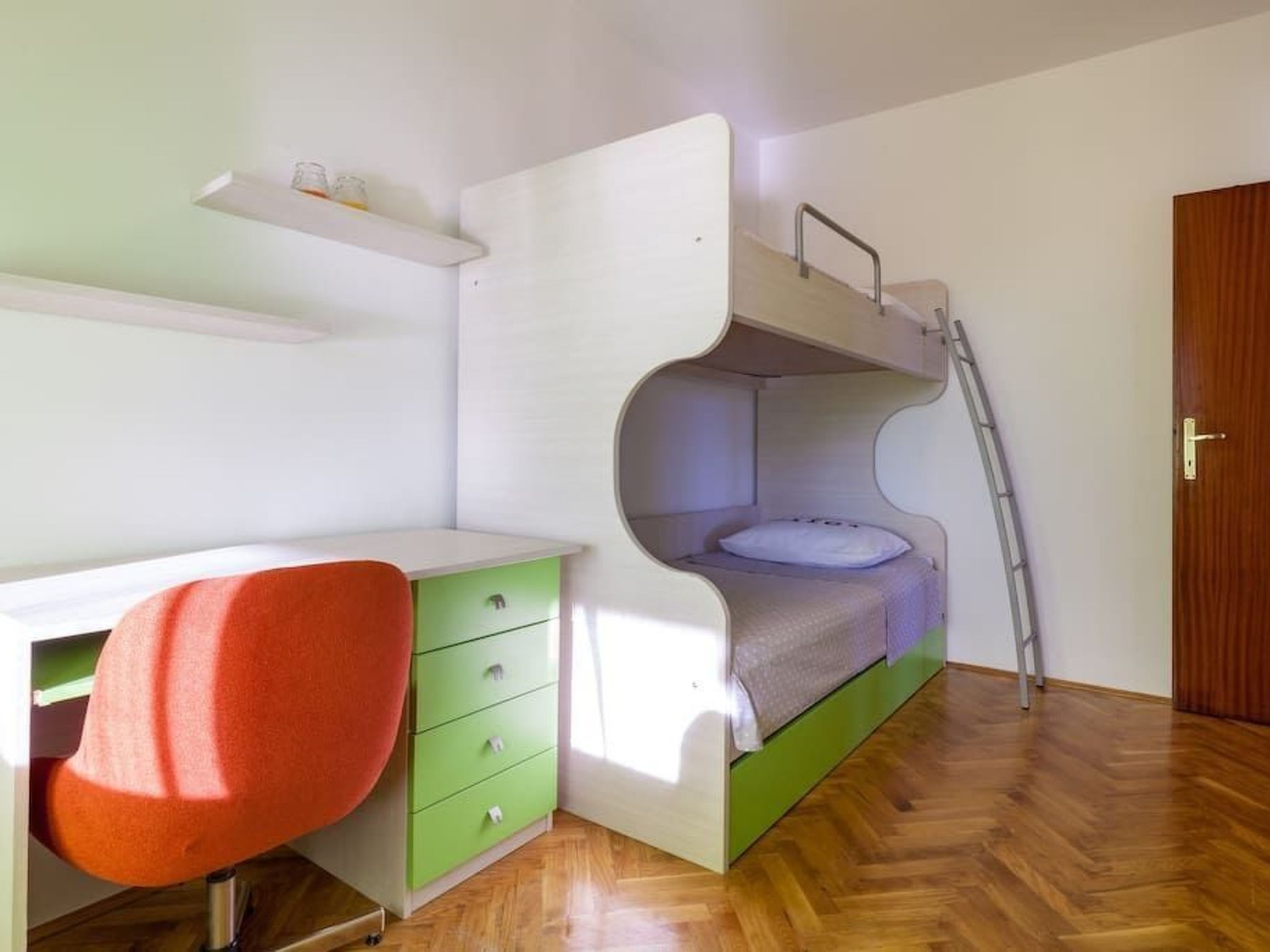 Privatwohnung mit Jacuzzi und Schwimmbad-Dedans