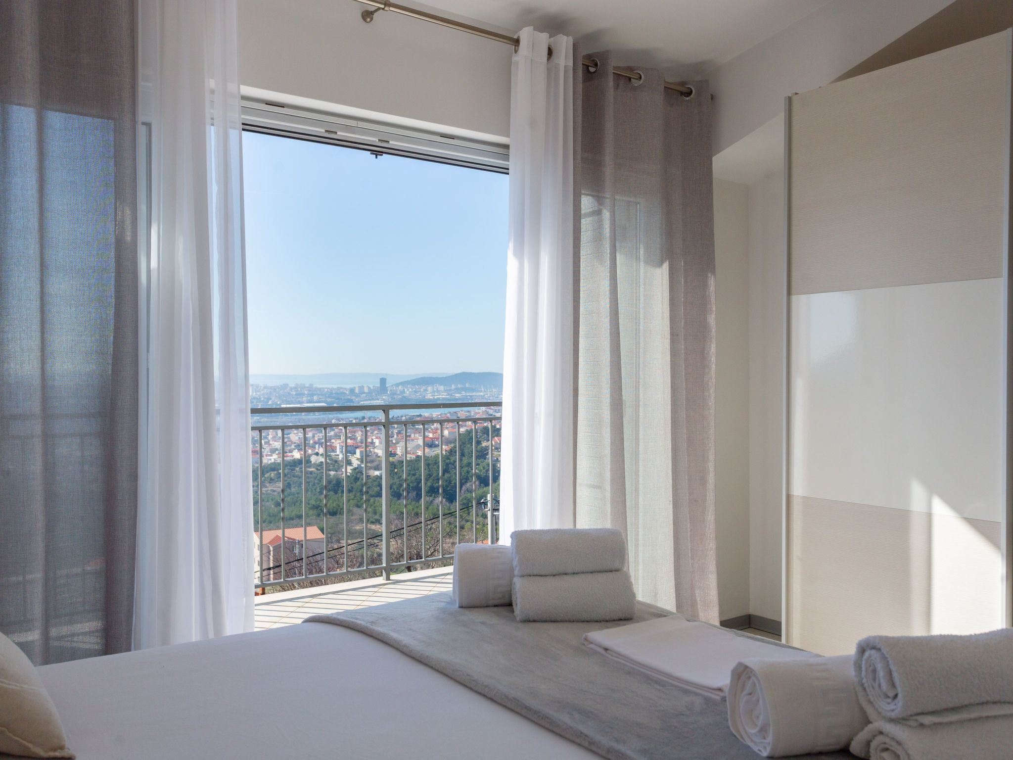 Villa Melki mit großem Privatpool-Drinnen