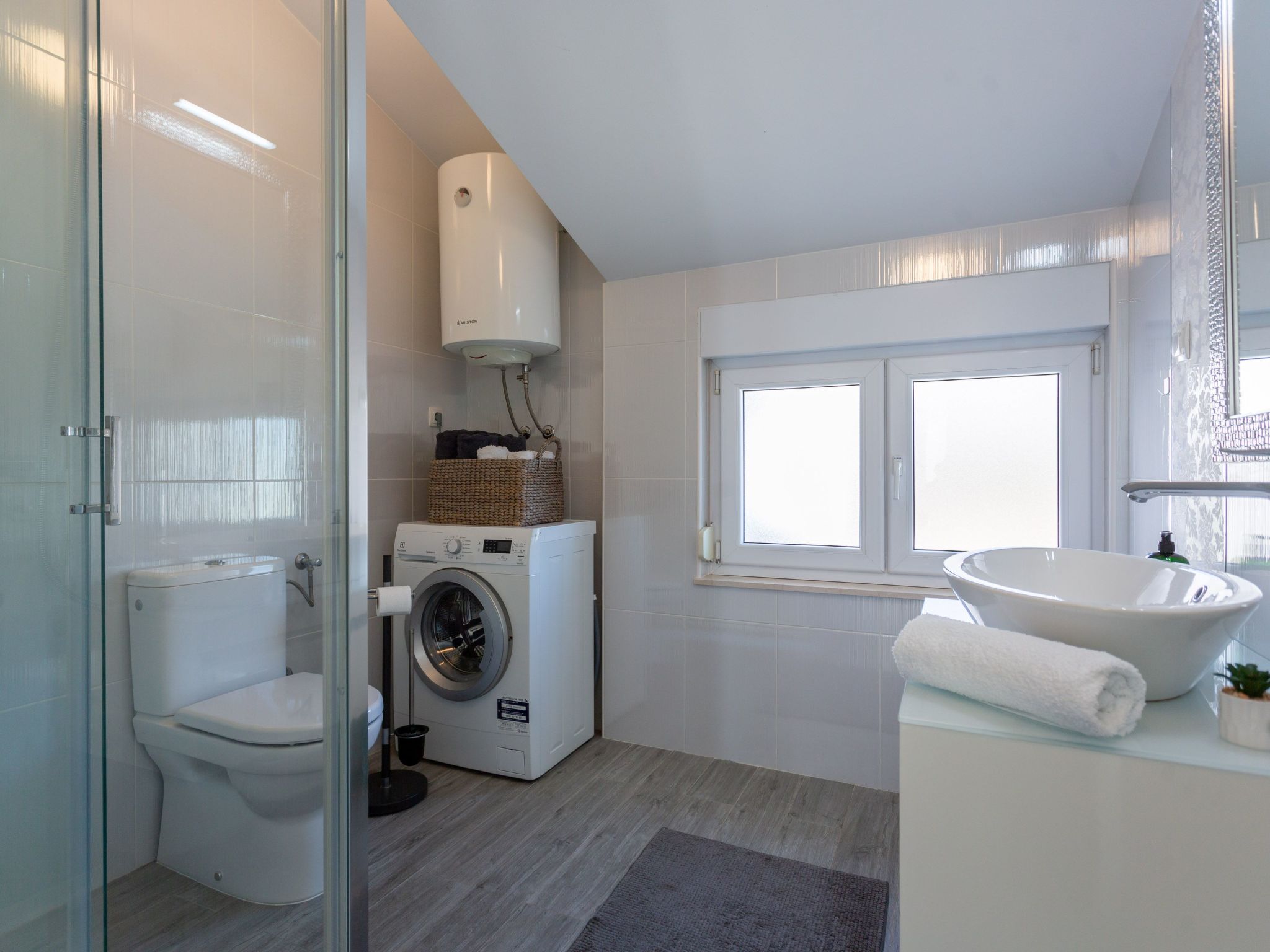 Villa Melki mit großem Privatpool-Drinnen